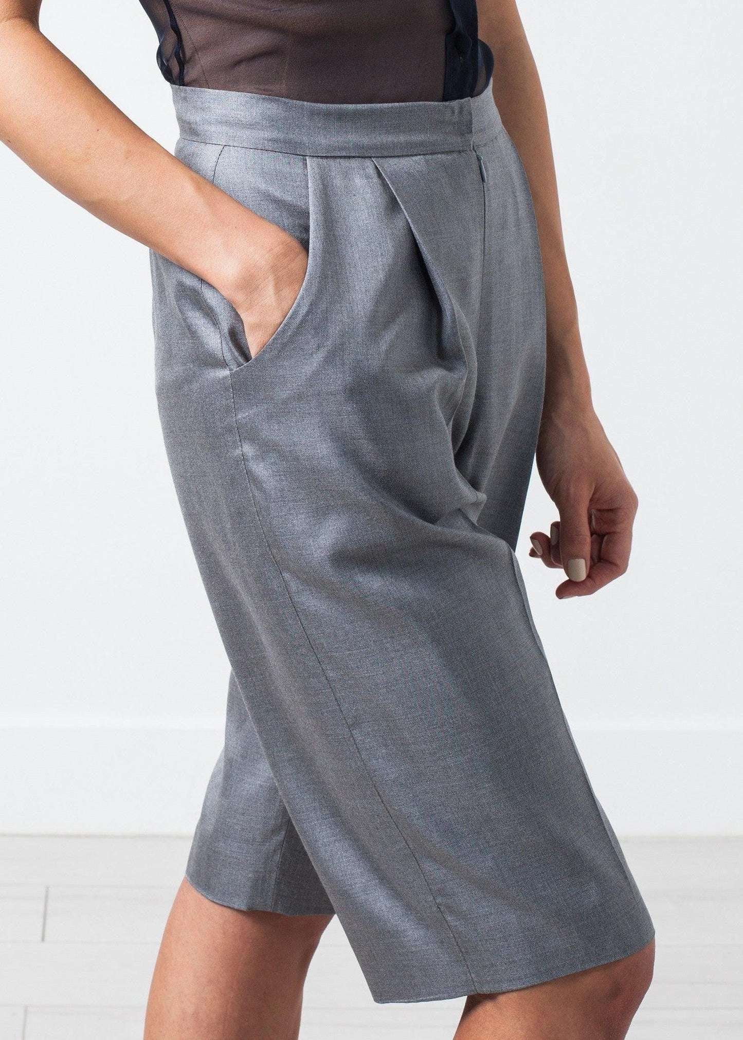 Silk Shorts in Grey.