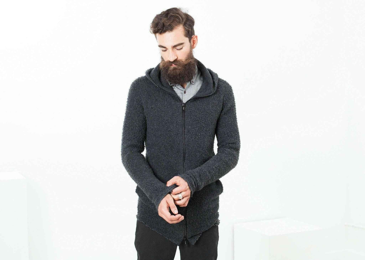 Pill Zip Sweater in Anthracite.