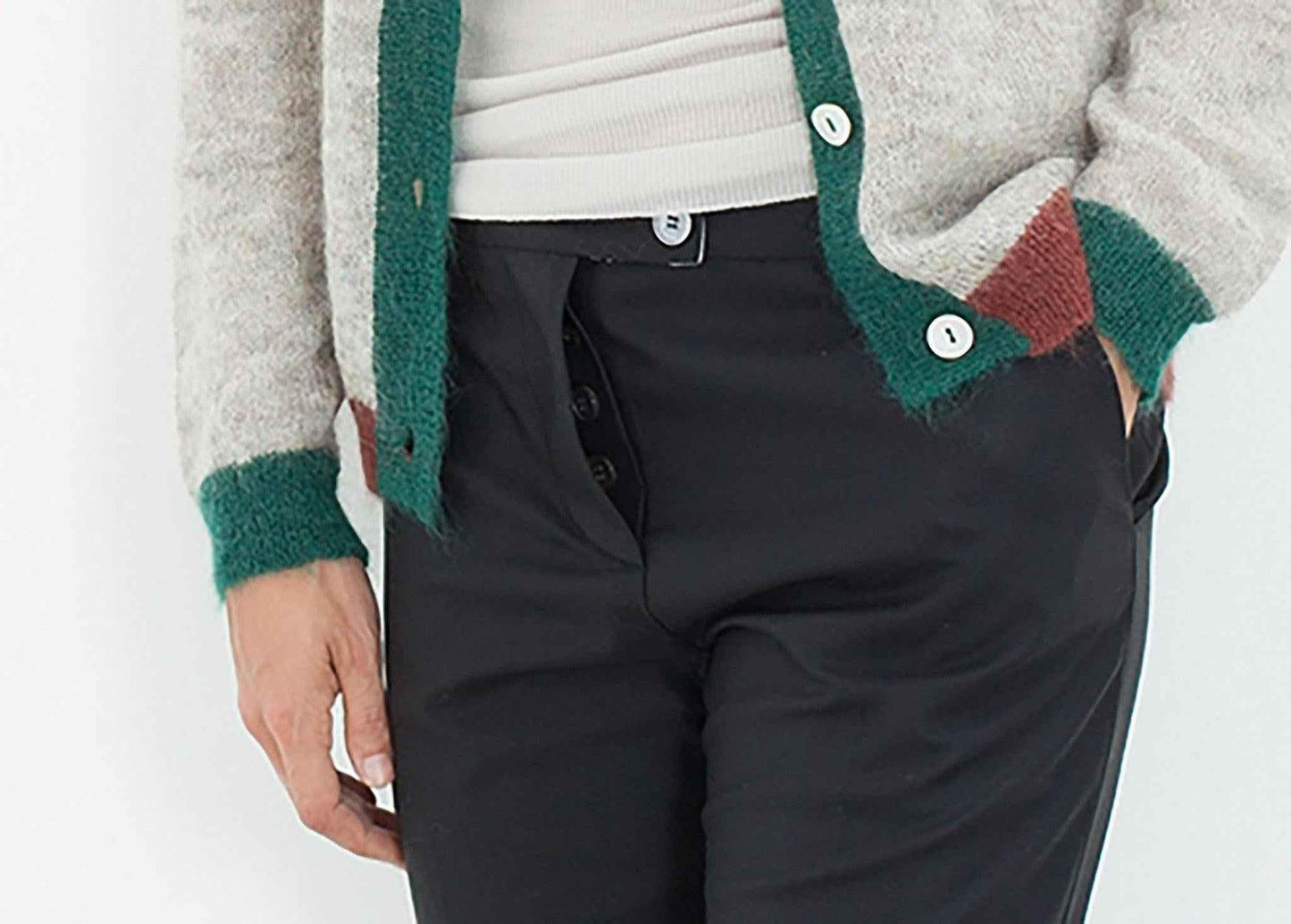 Girlfriend Trouser in Black.