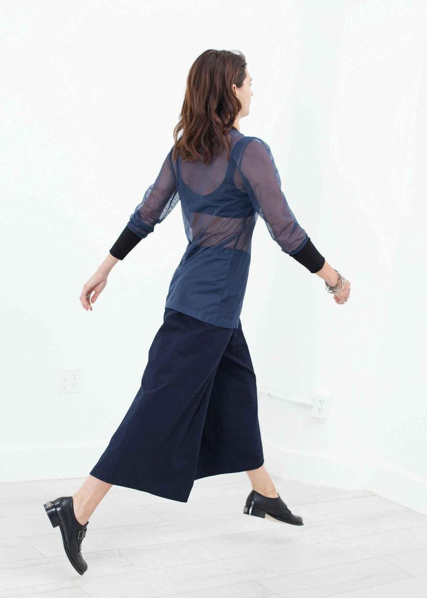 Cuffed Mesh Tee in Navy/Black.