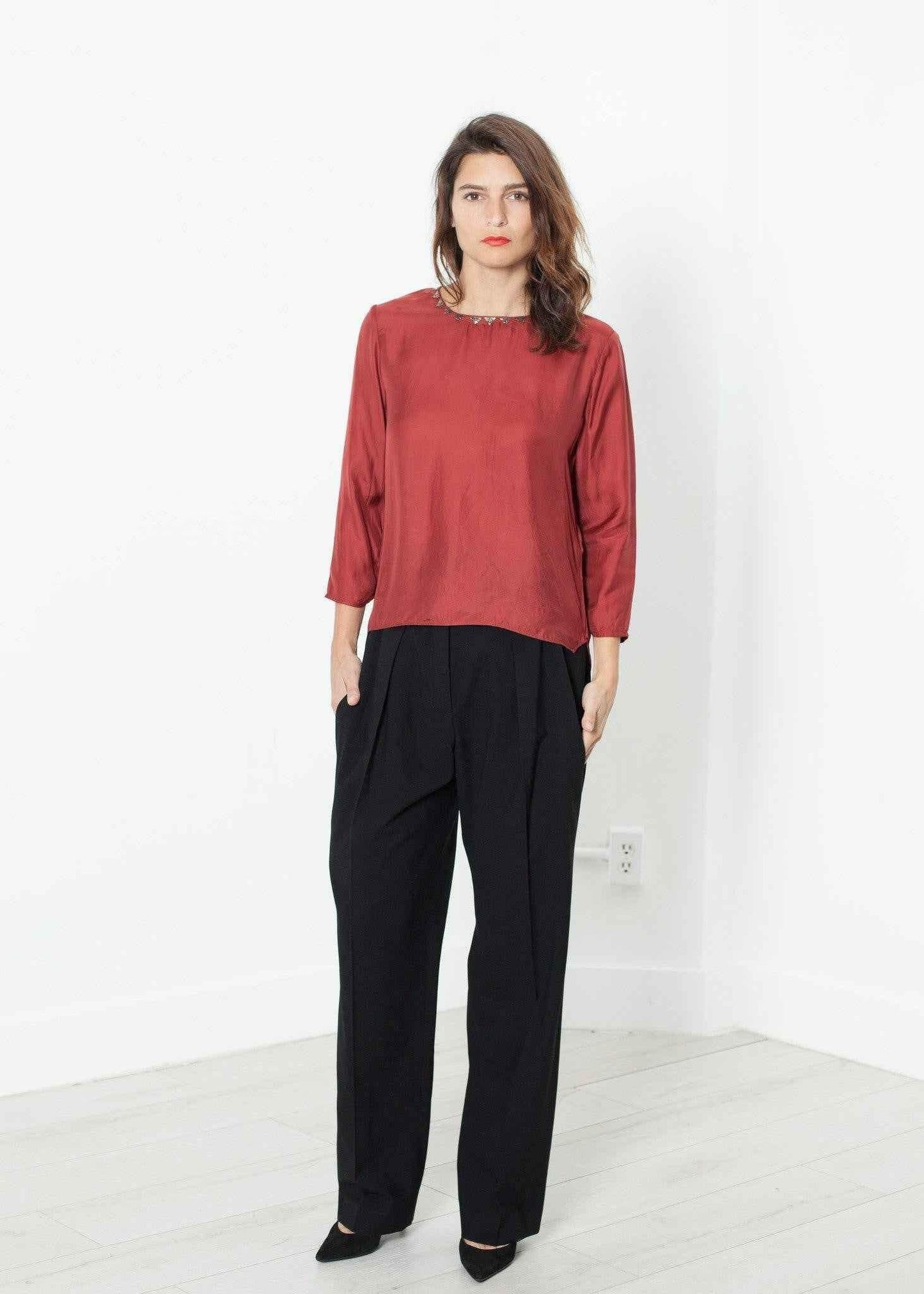 Pleated Waistband Trouser in Black.