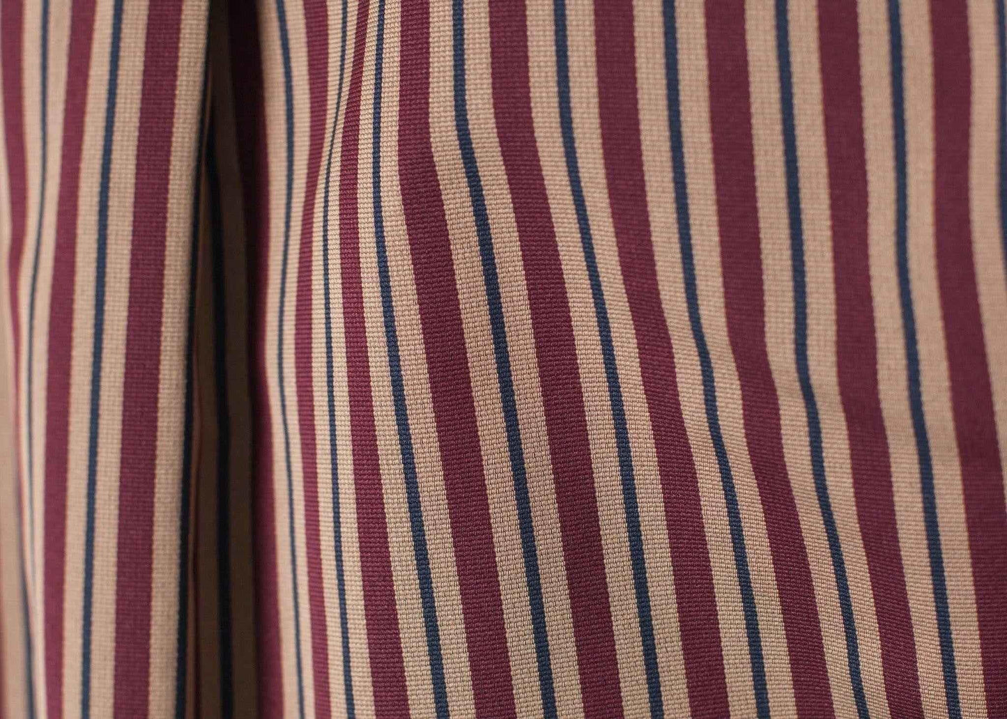 Sheen Button-Up in Red/Tan.