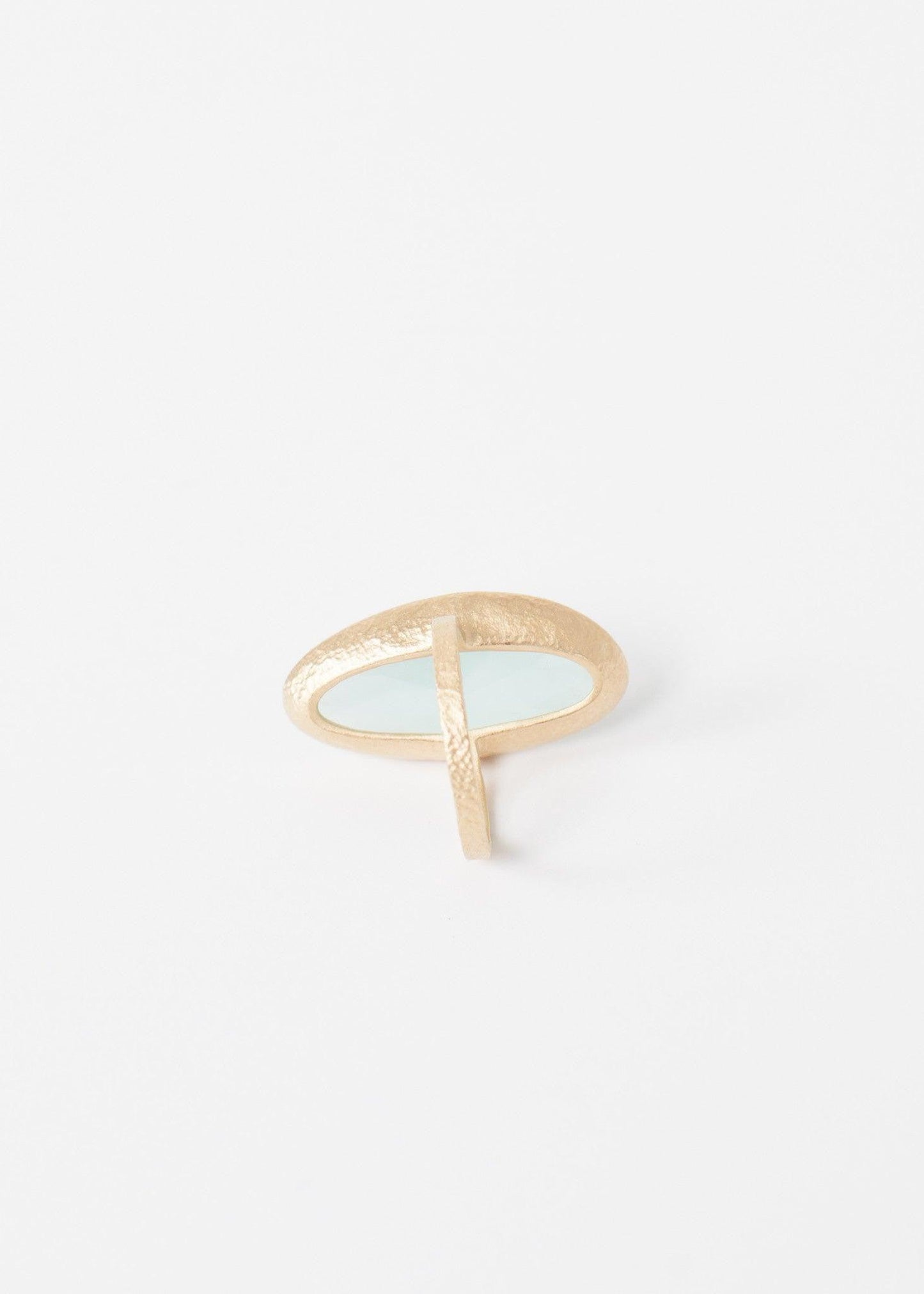 Ara Ring.