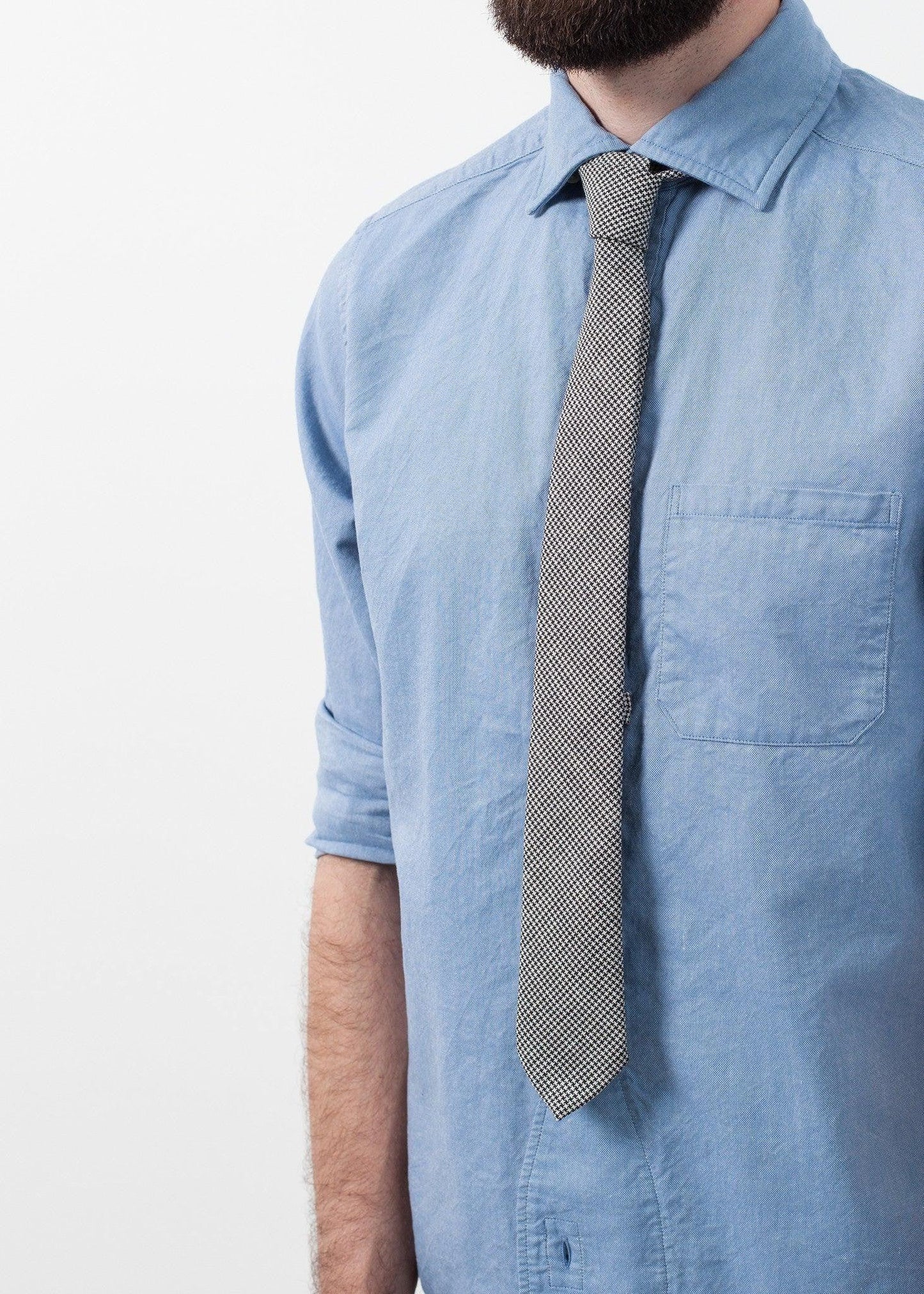 Basic Tie.
