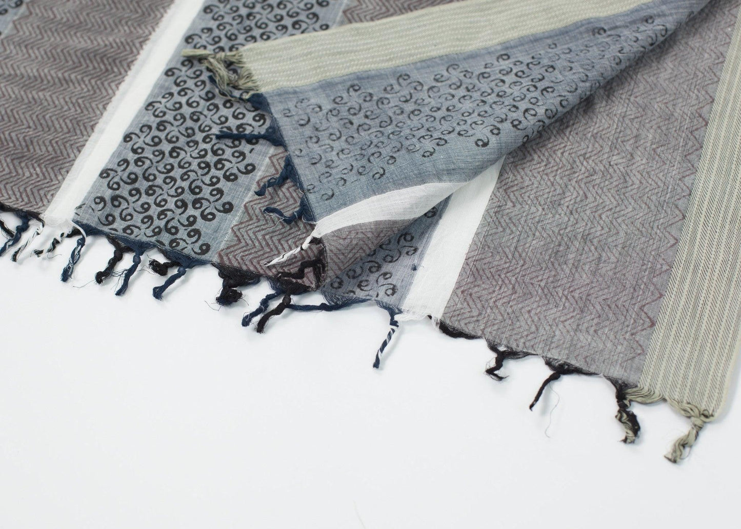 Pigeon Scarf.