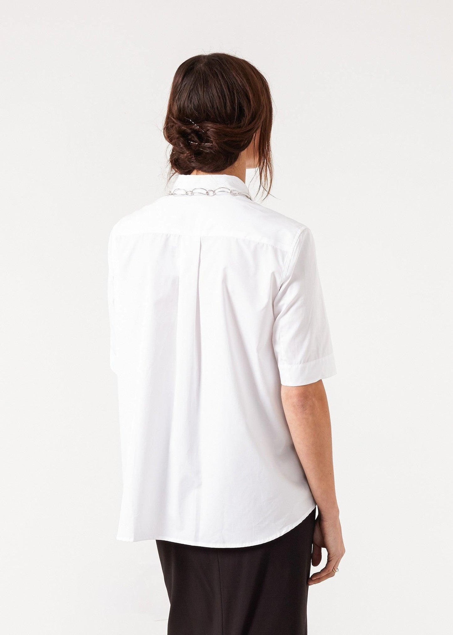 Lara Shirt in White.