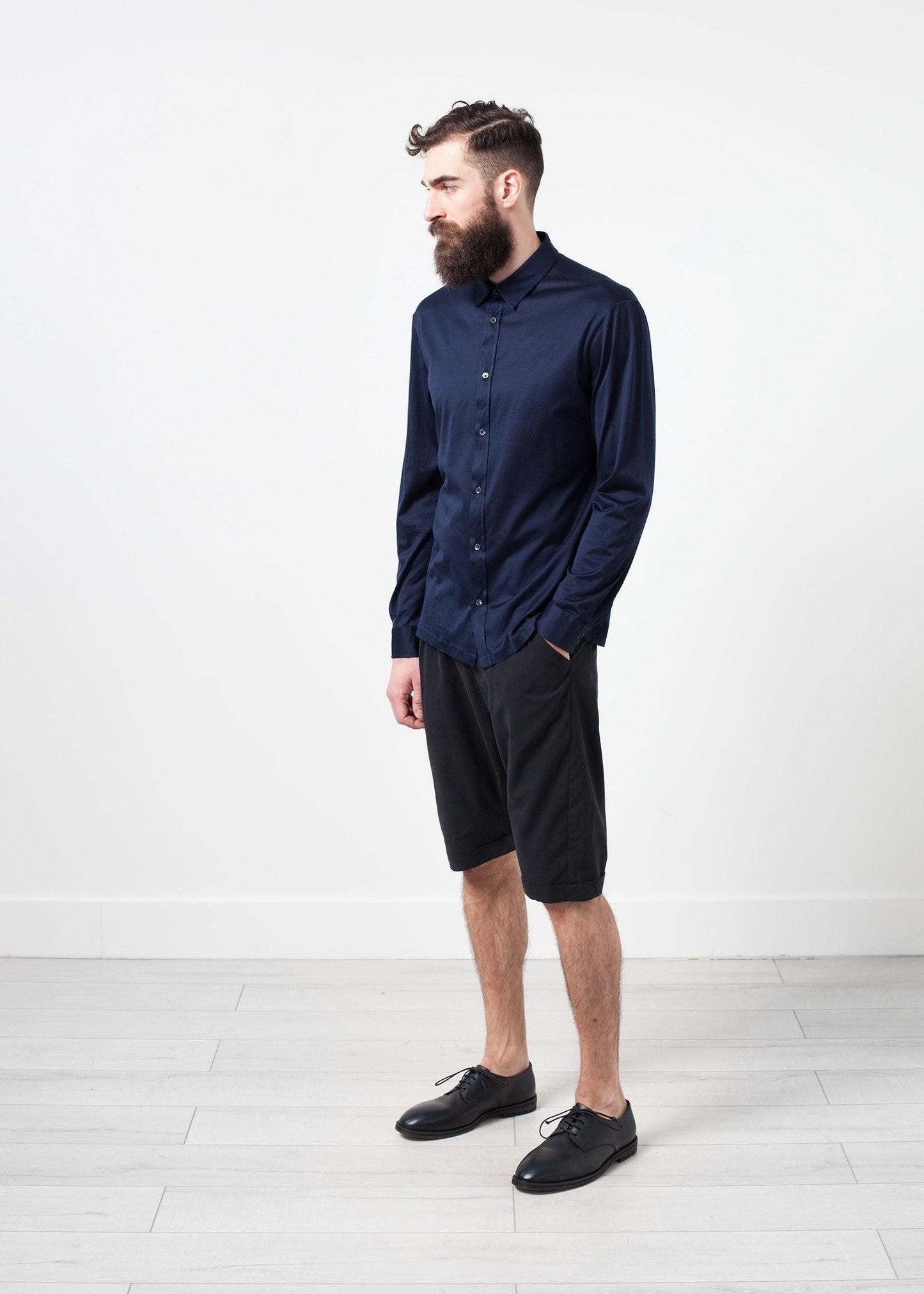 Scotland Button-Up in Navy.