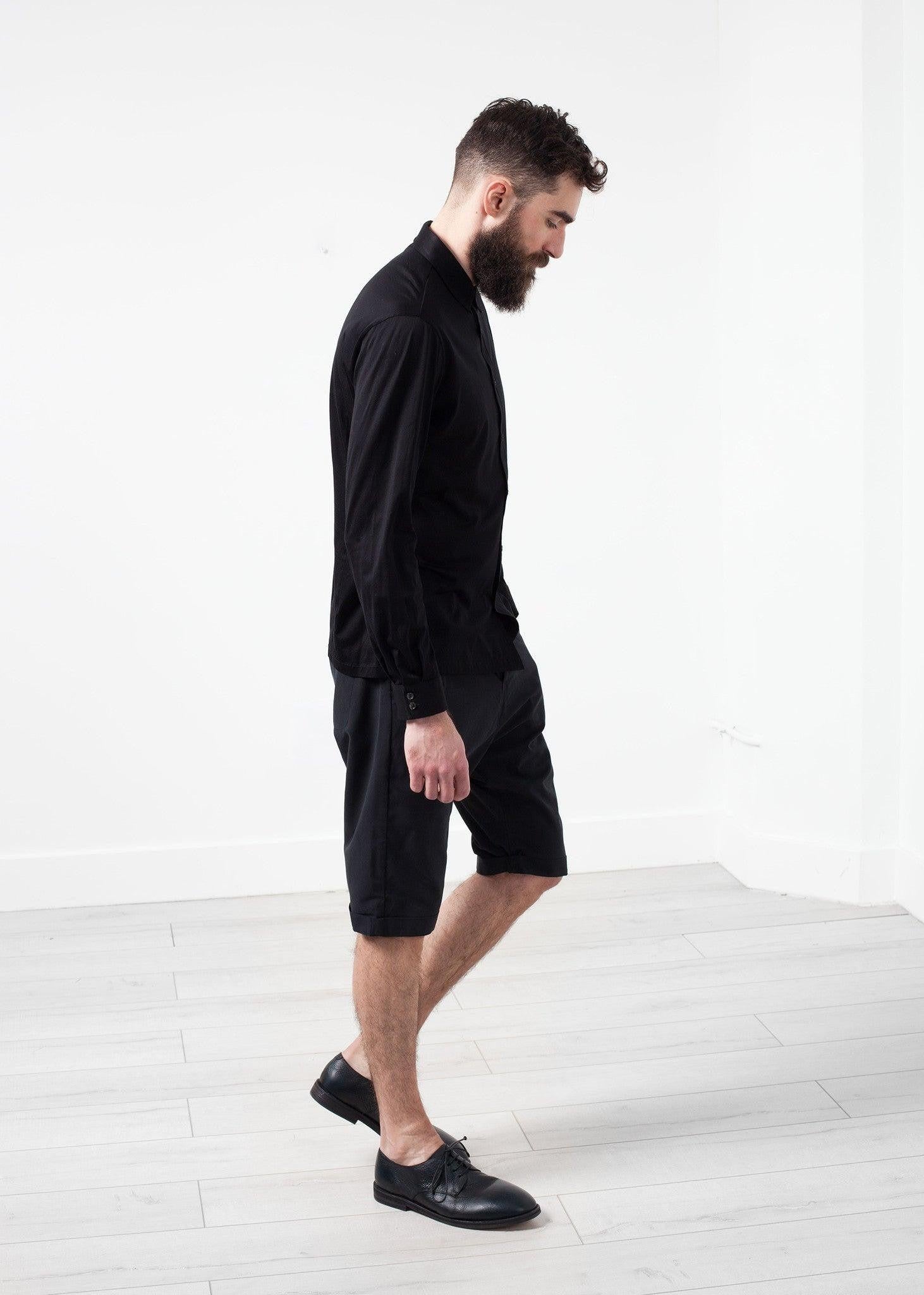 Scotland Button-Up in Black.