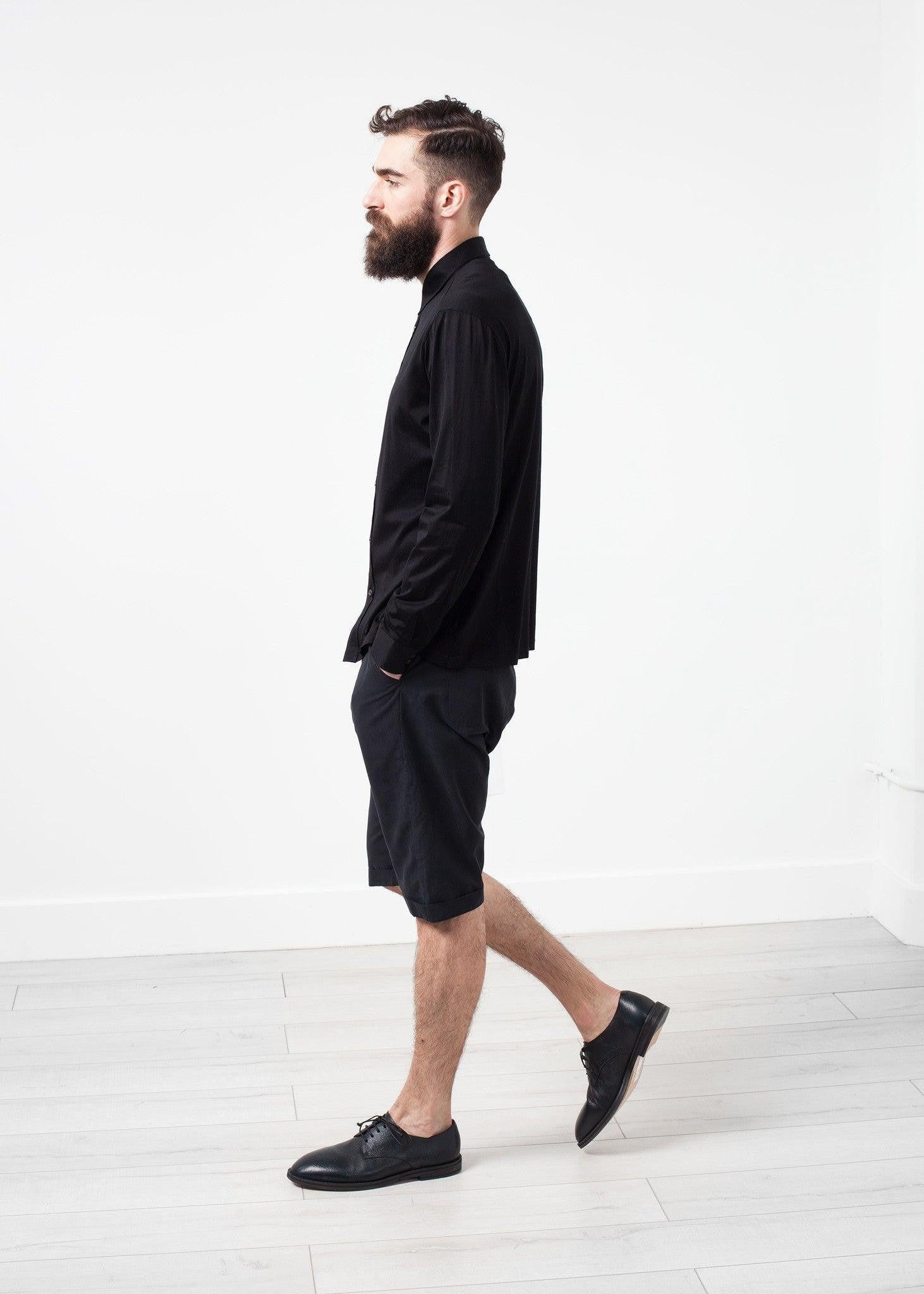 Scotland Button-Up in Black.