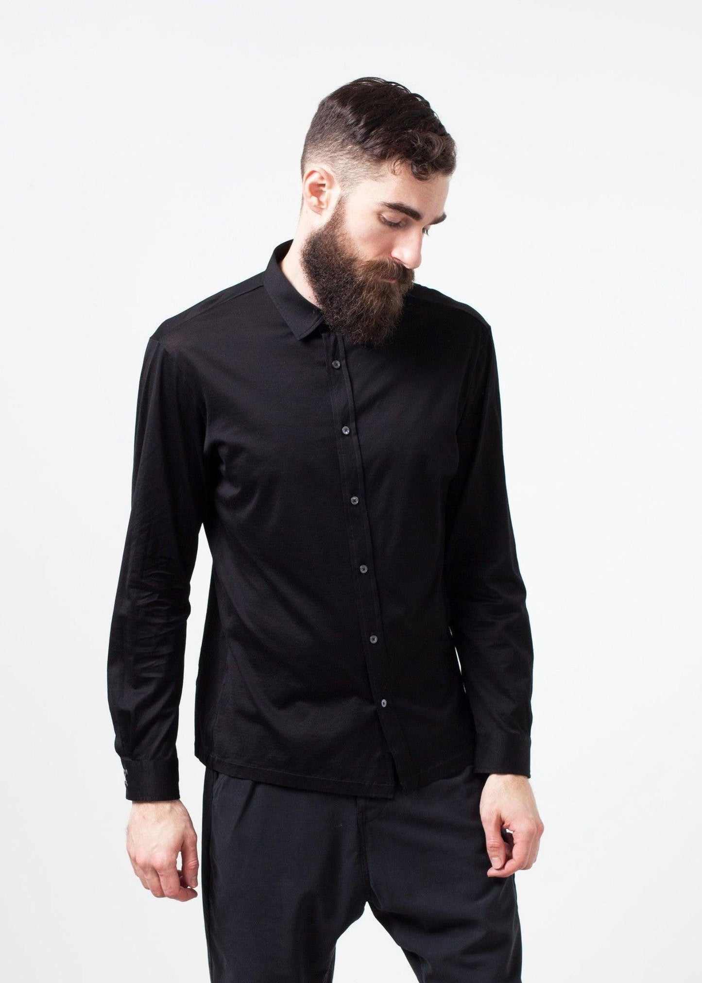 Scotland Button-Up in Black.