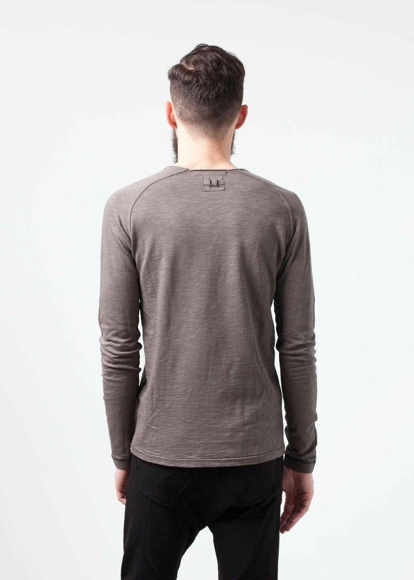 Daris Tee in Olive.