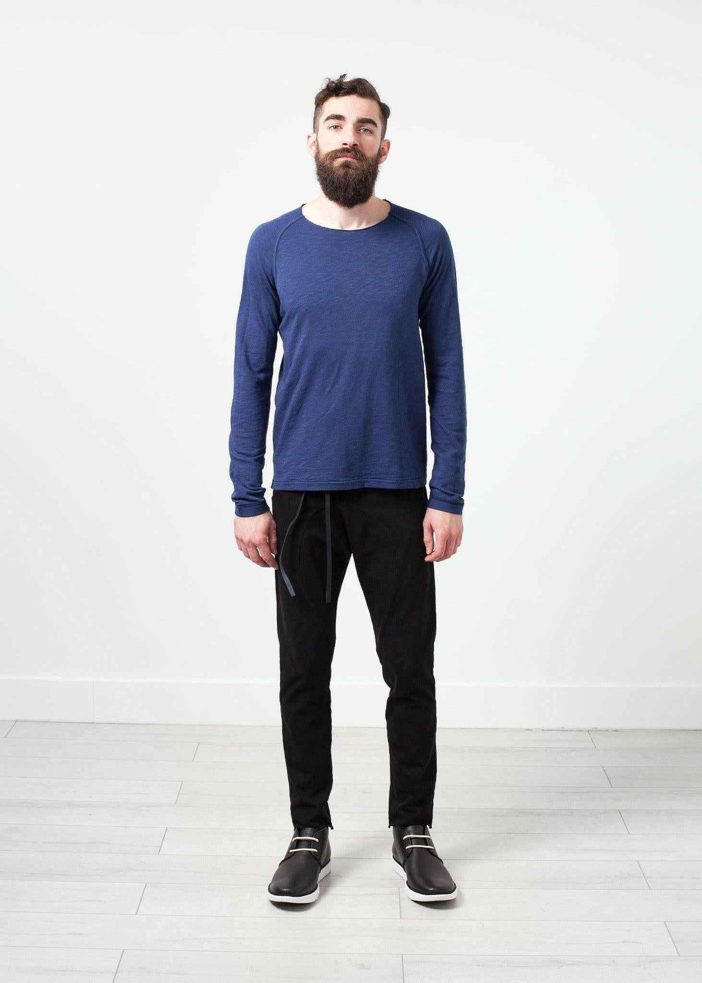 Daris Tee in Blue.