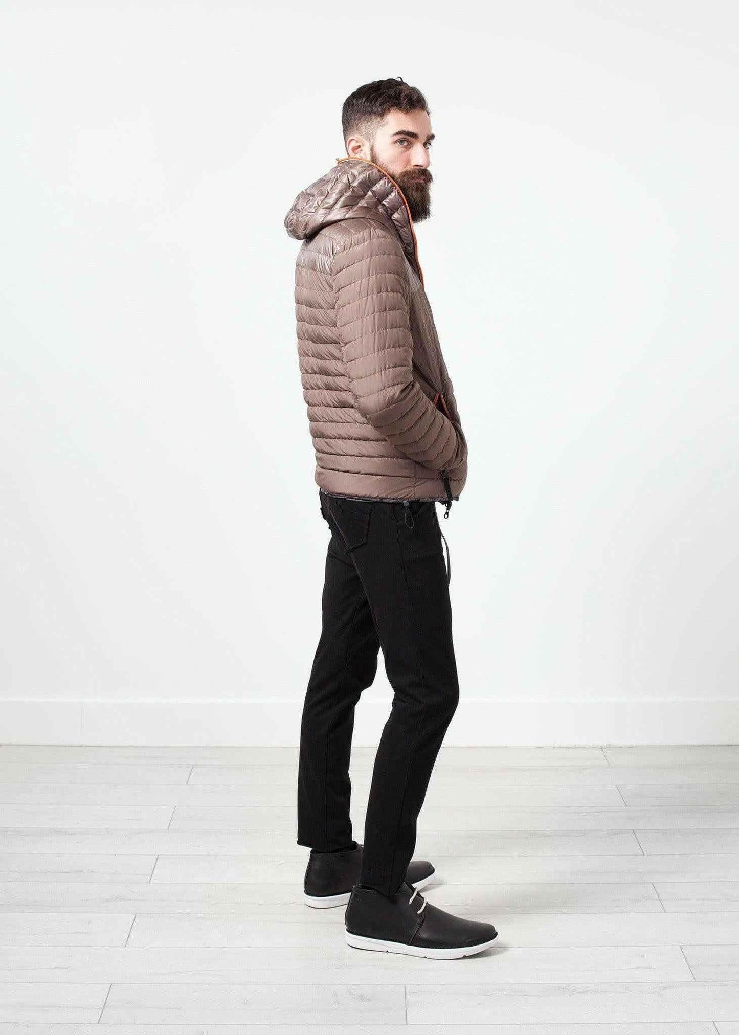 Peone Jacket in Khaki.
