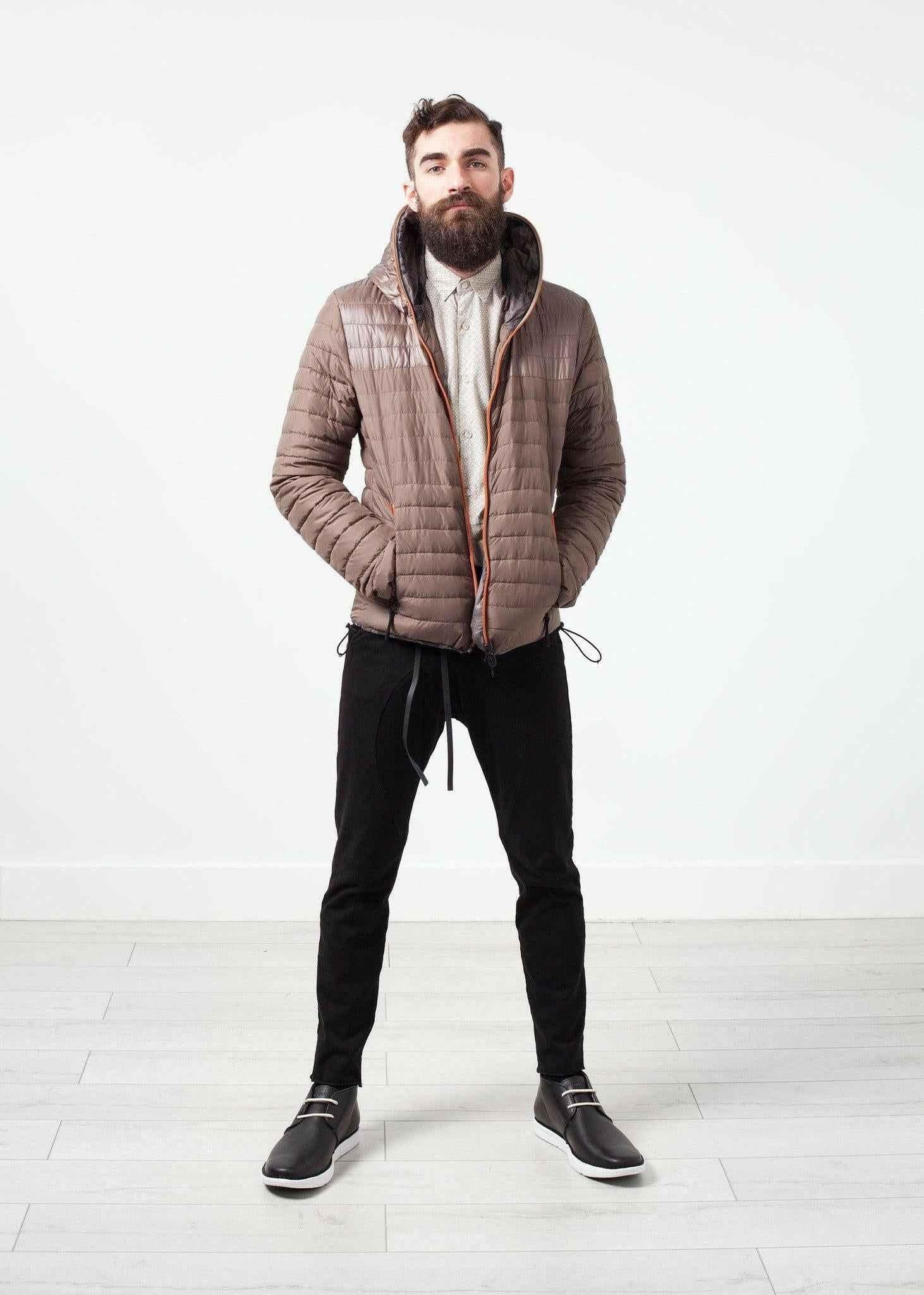 Peone Jacket in Khaki.