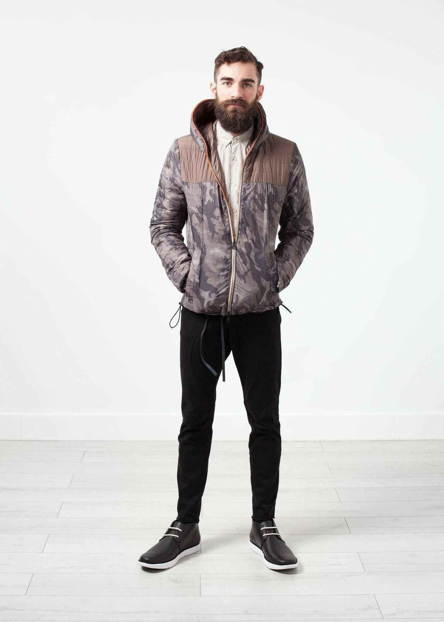 Peone Jacket in Khaki.