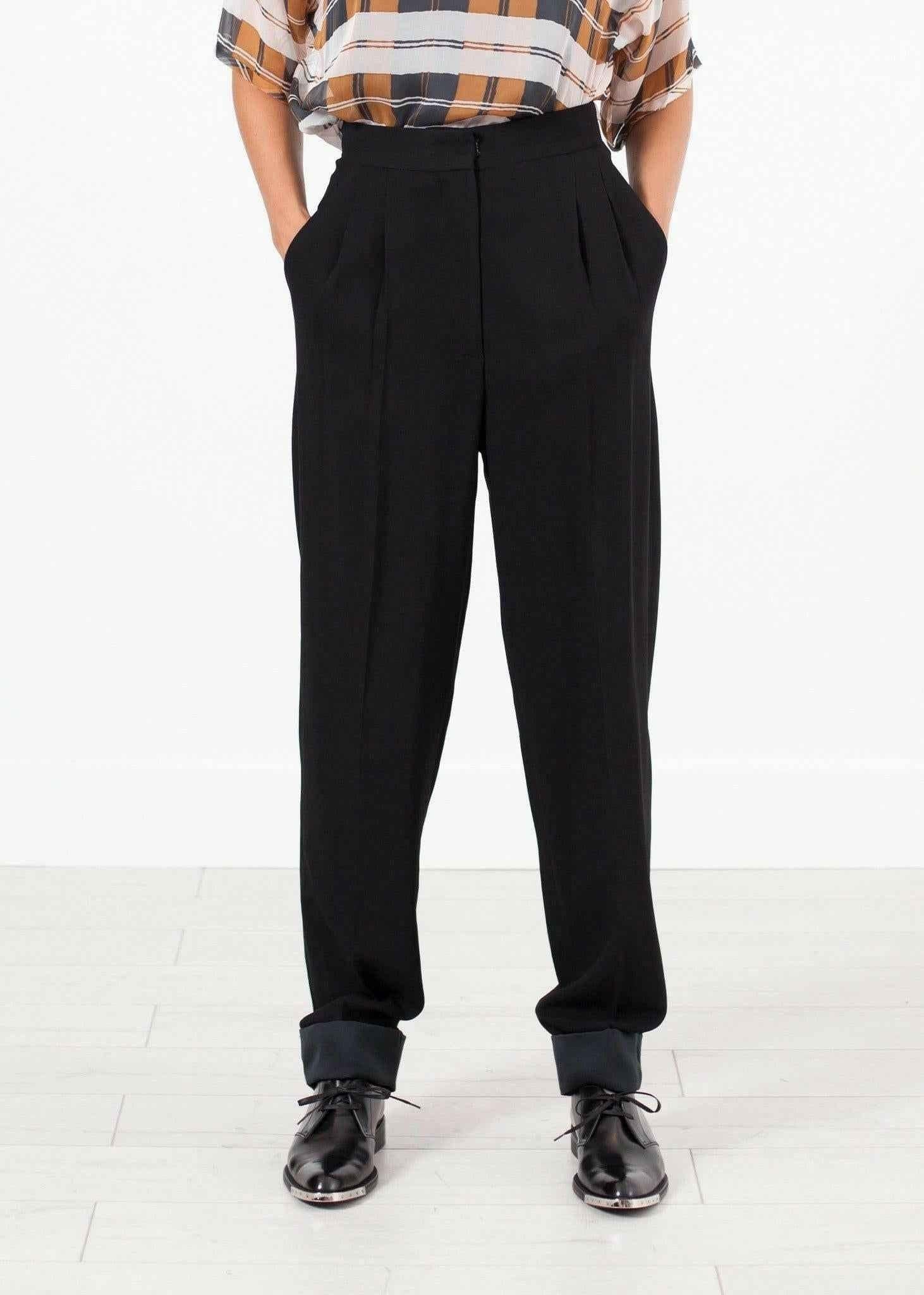 Contrast Cuff Pant in Black.