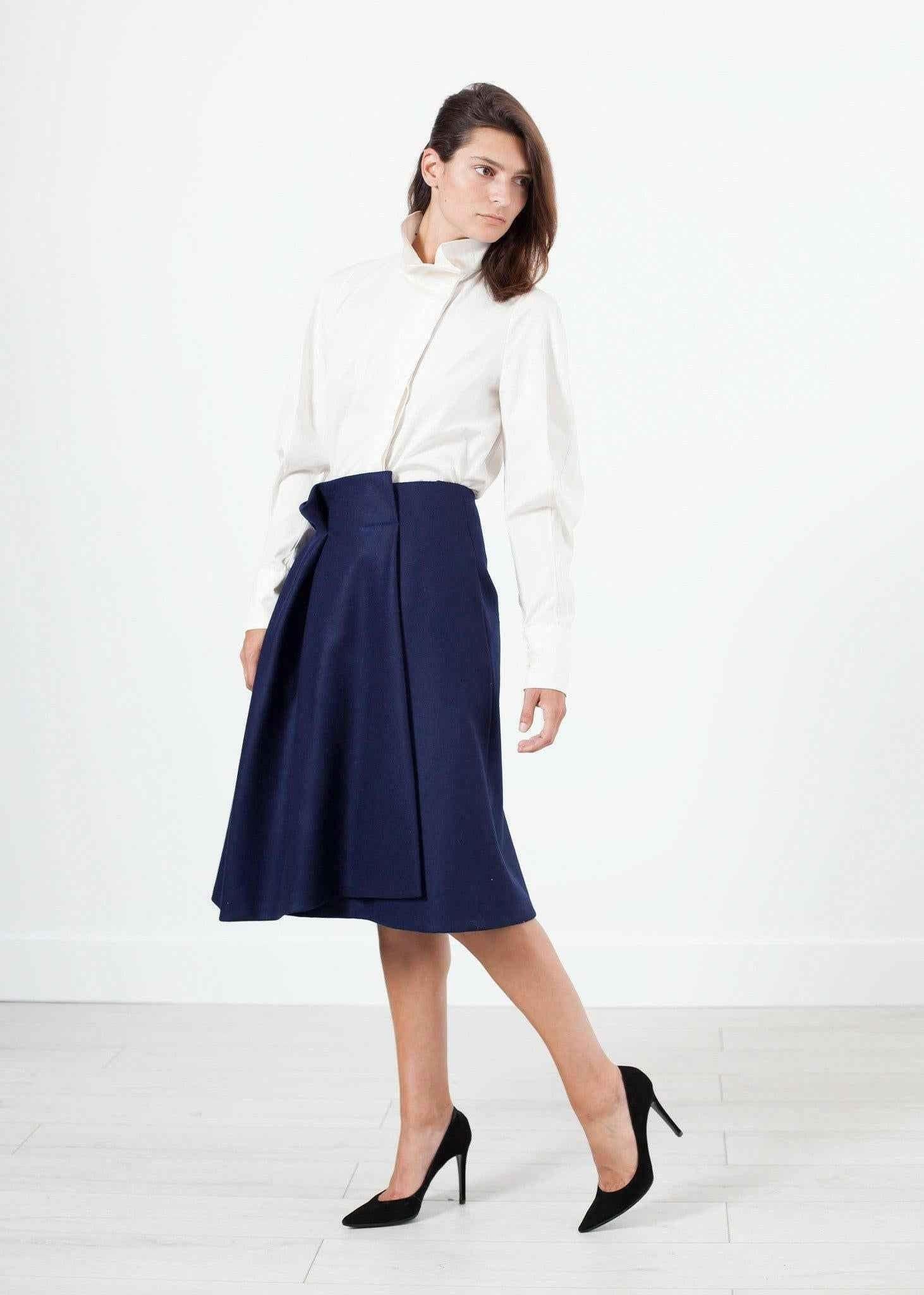 Full Collar Poplin Blouse in Off White.