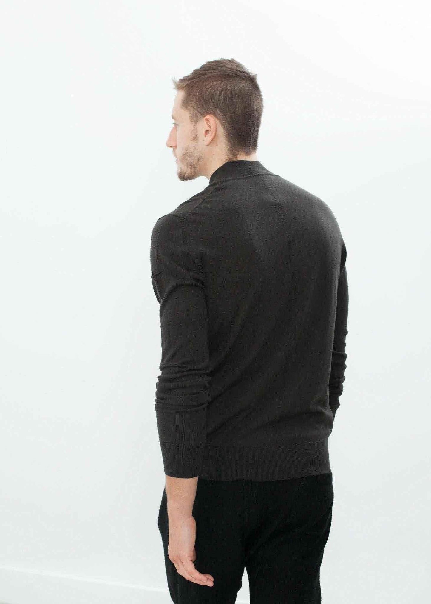 Merino Knit Turtleneck in Cavern.
