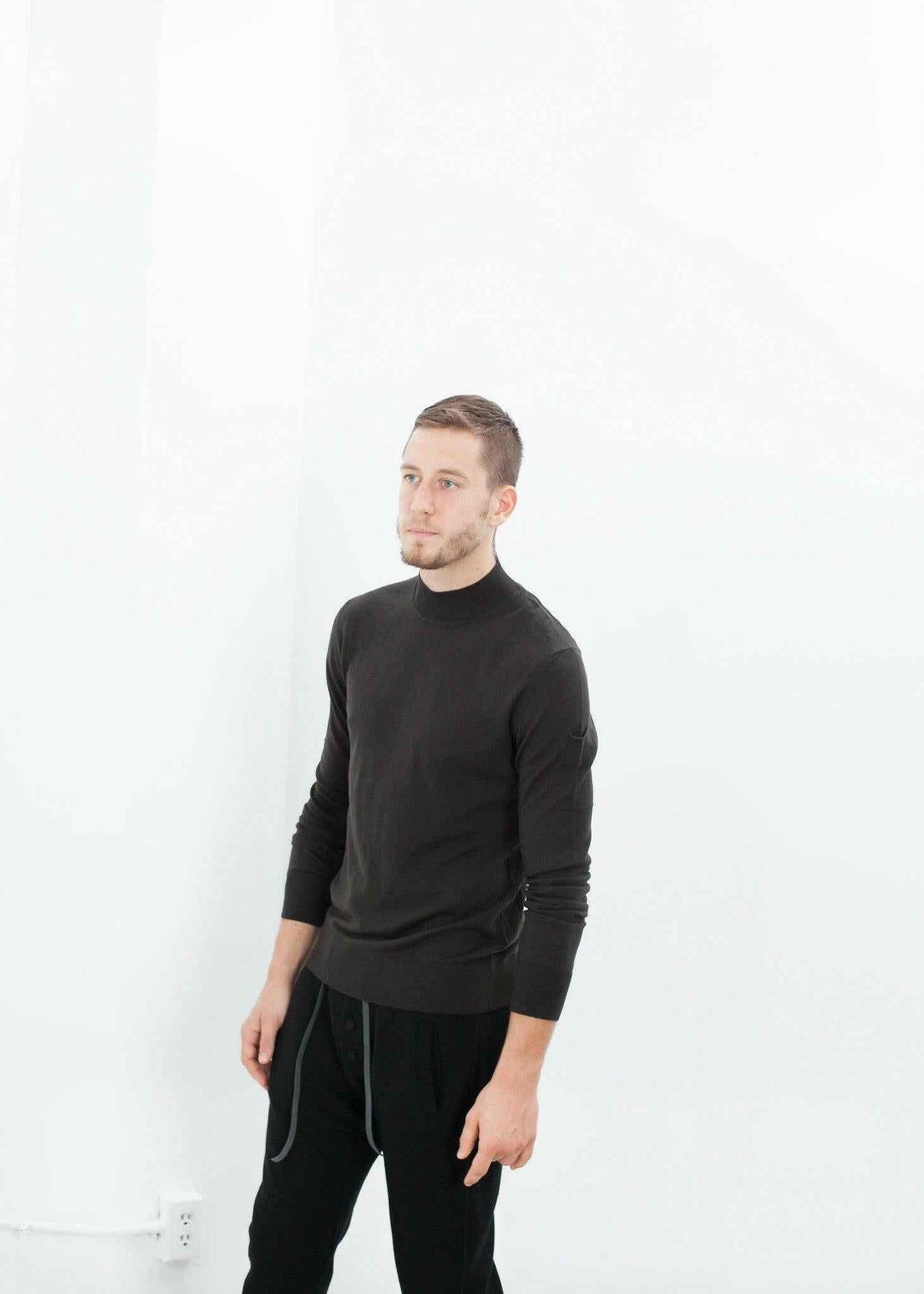 Merino Knit Turtleneck in Cavern.