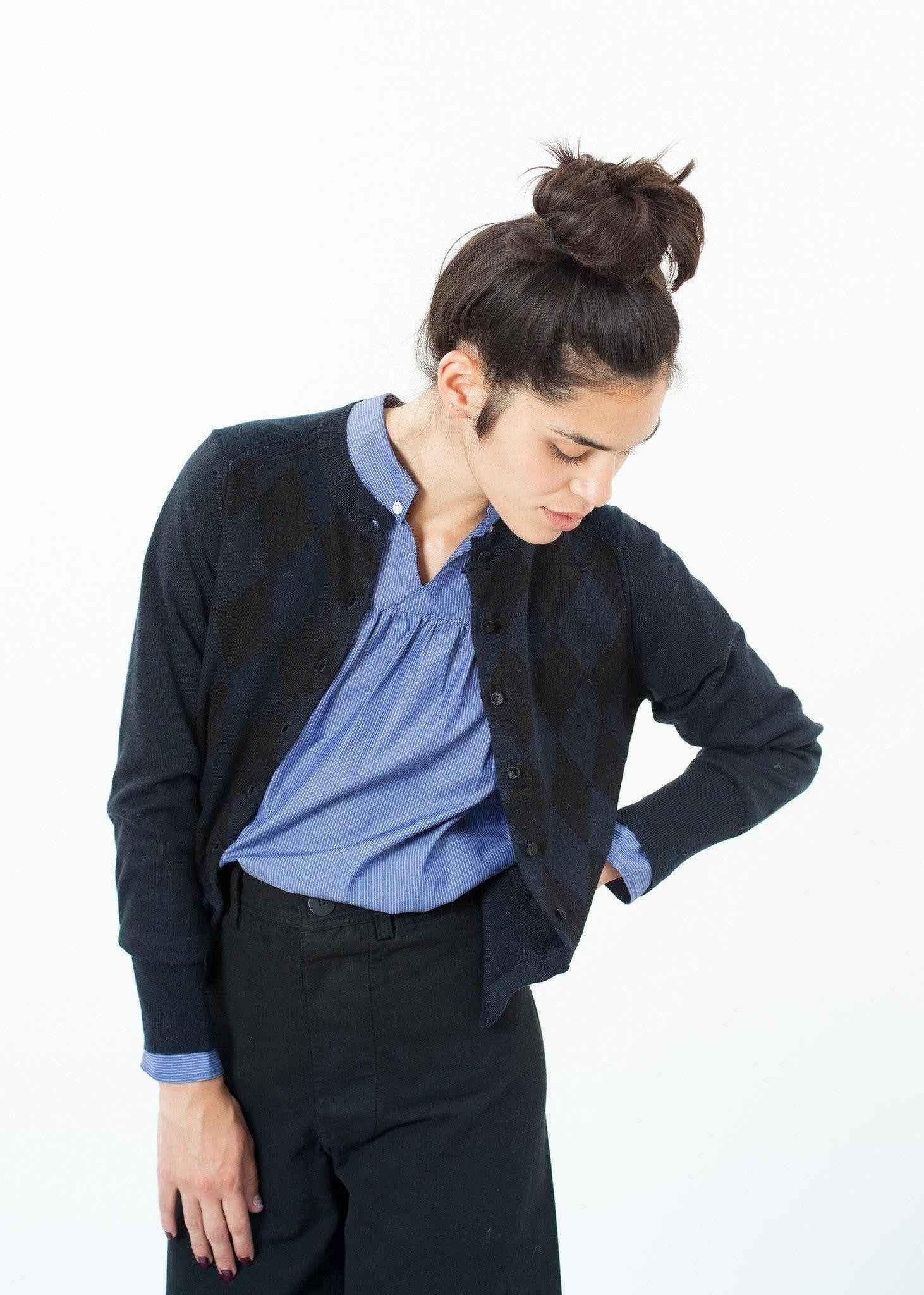 Quilt Pattern Cardigan in Black/Navy.