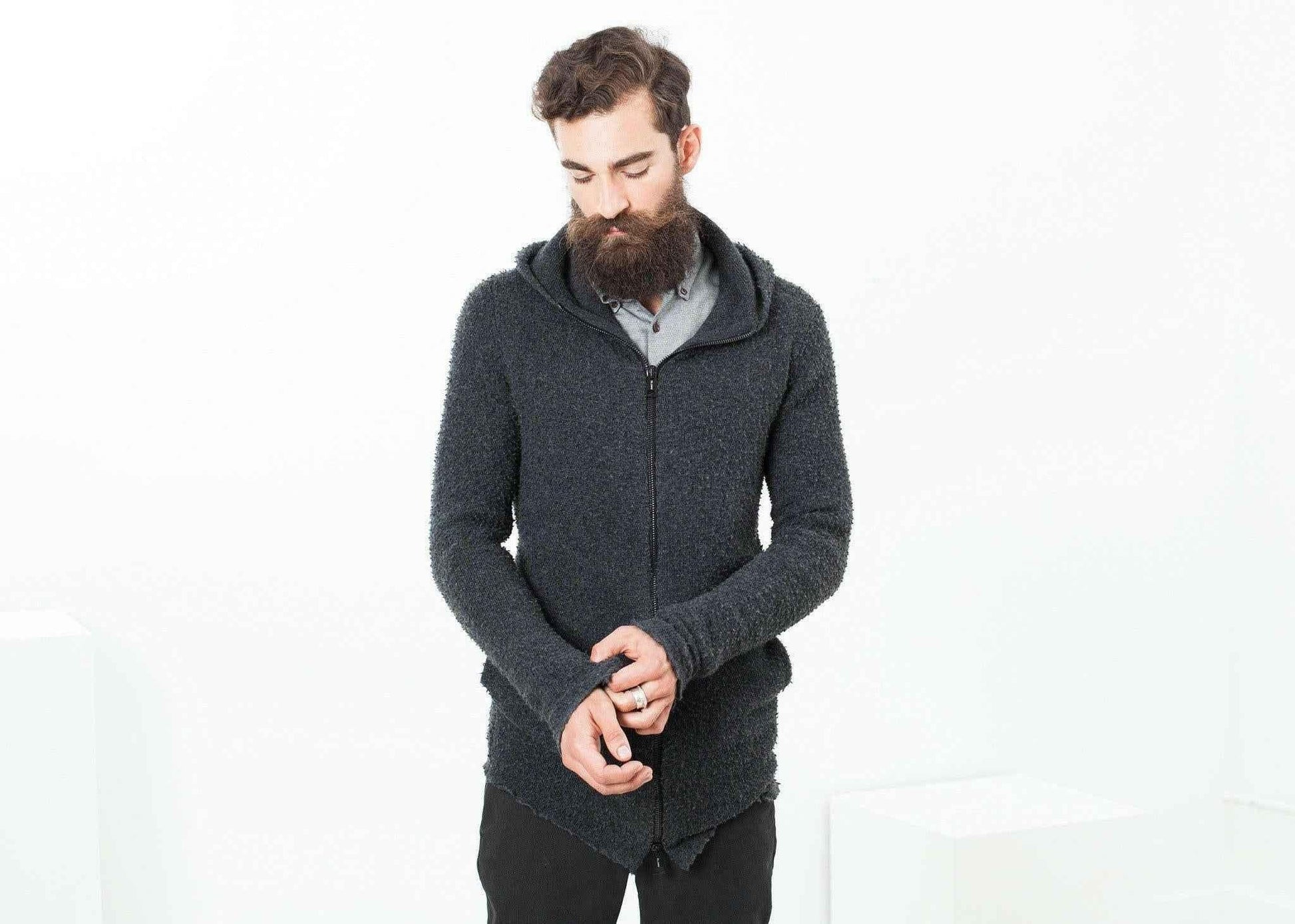 Pill Zip Sweater in Anthracite.