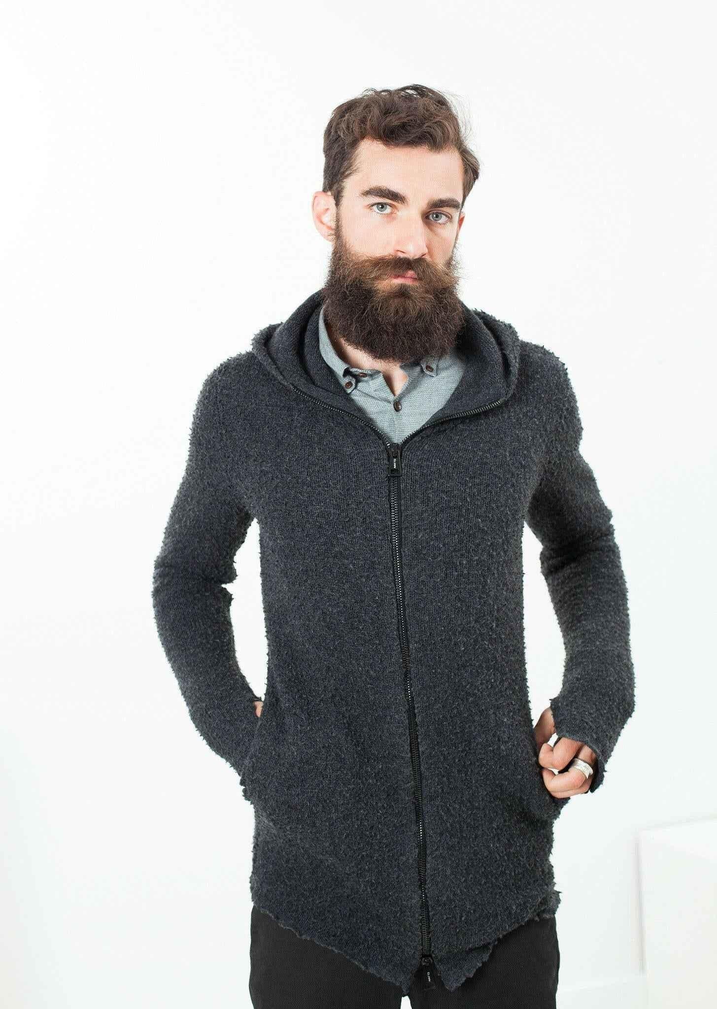 Pill Zip Sweater in Anthracite.