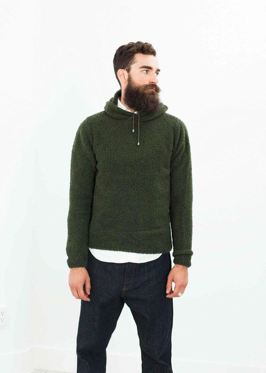 Grizzly Pullover in Greenfinch.