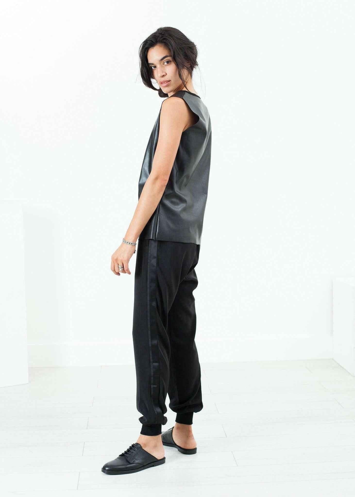 Camiliah Trouser in Black.