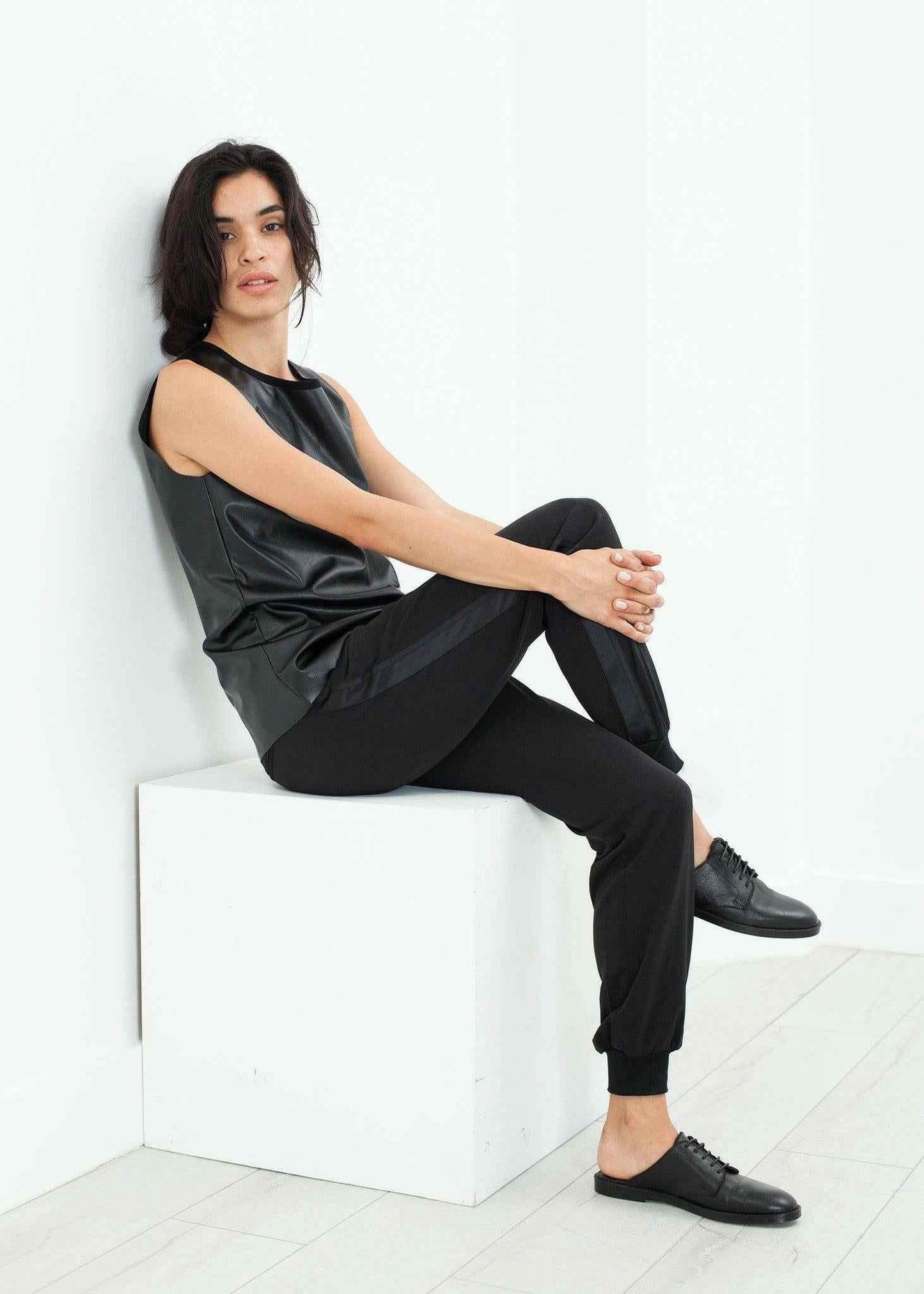 Camiliah Trouser in Black.