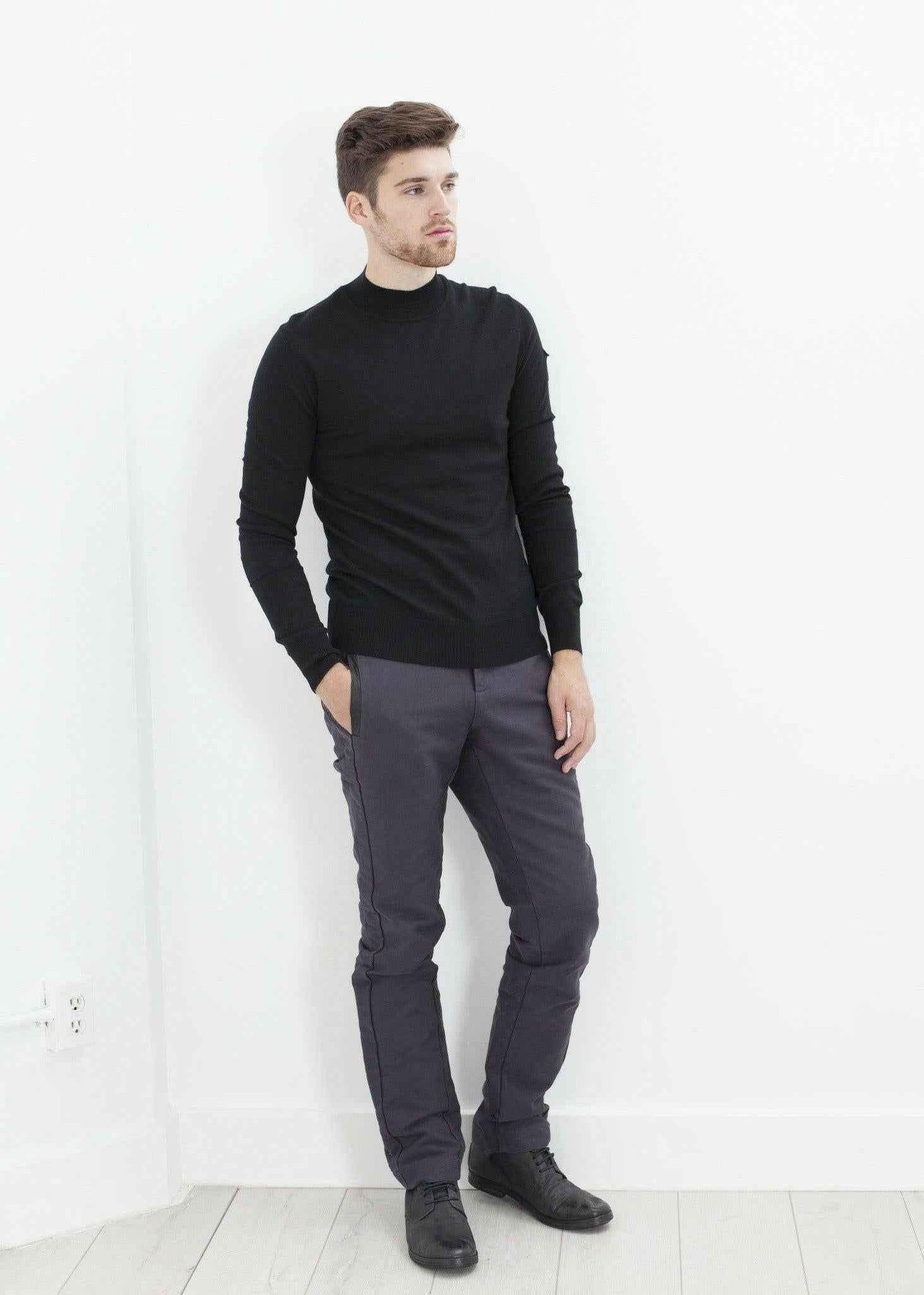 Lakai Pant in Phantom.