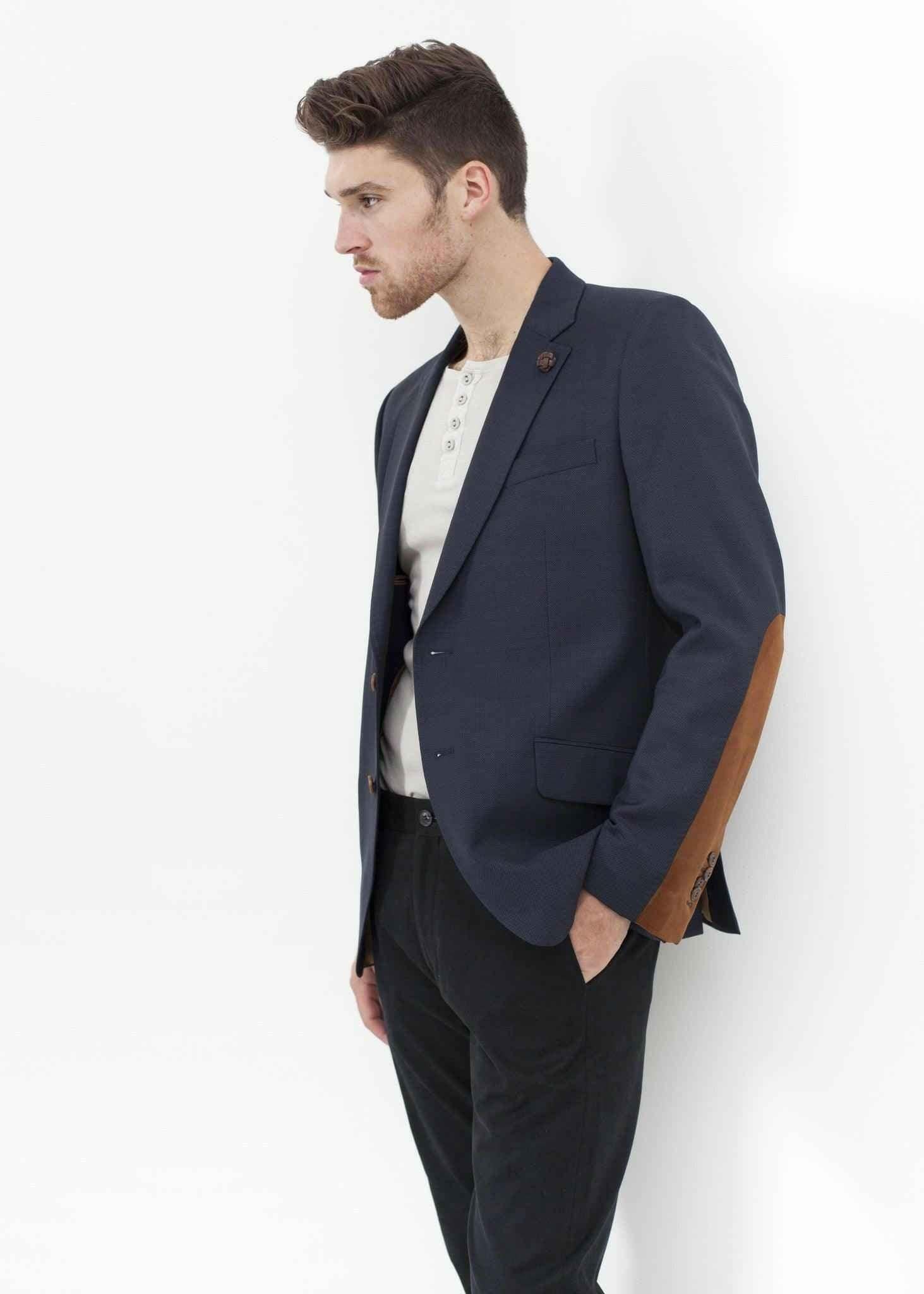 Swift Low Blazer in Navy.