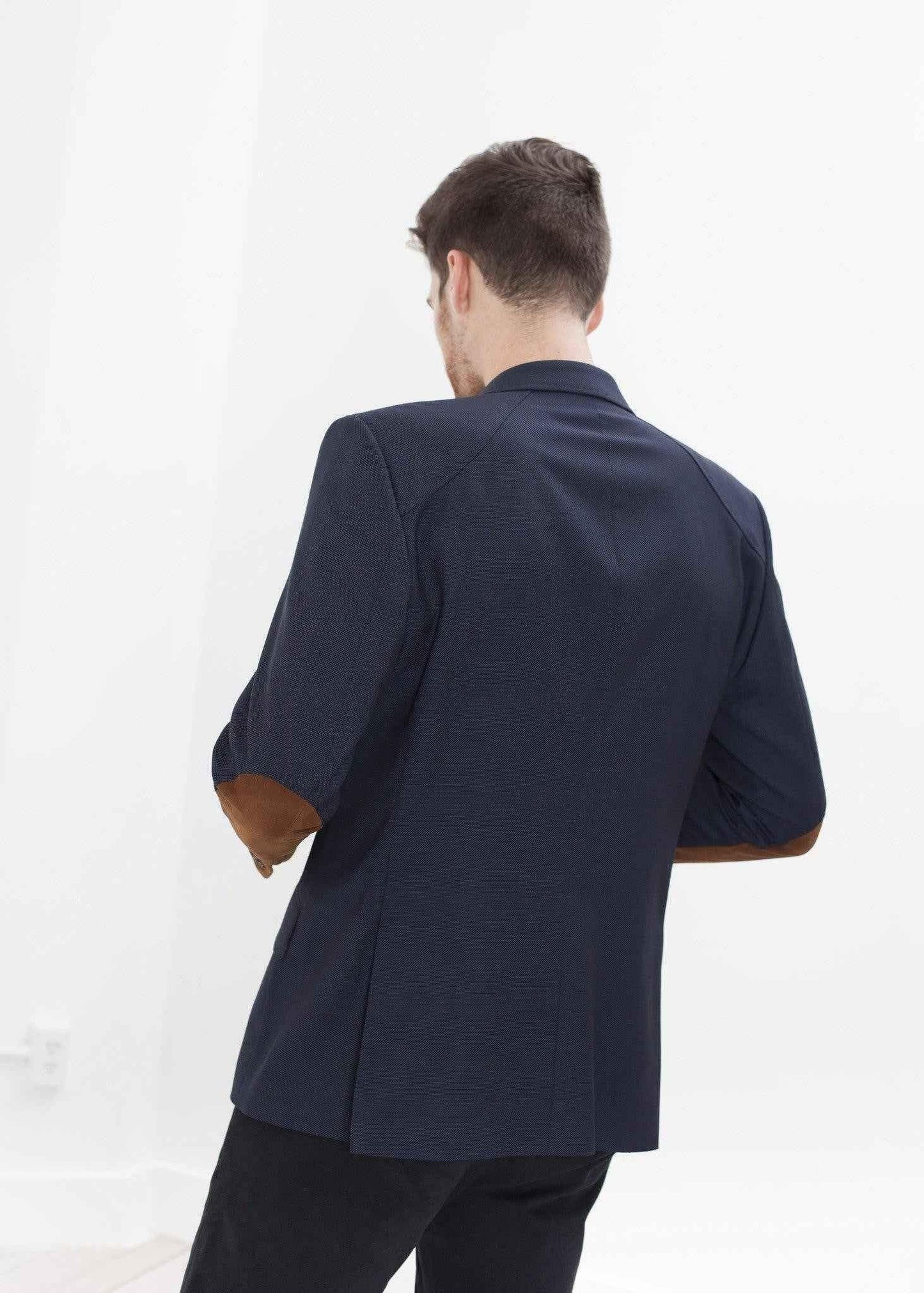 Swift Low Blazer in Navy.