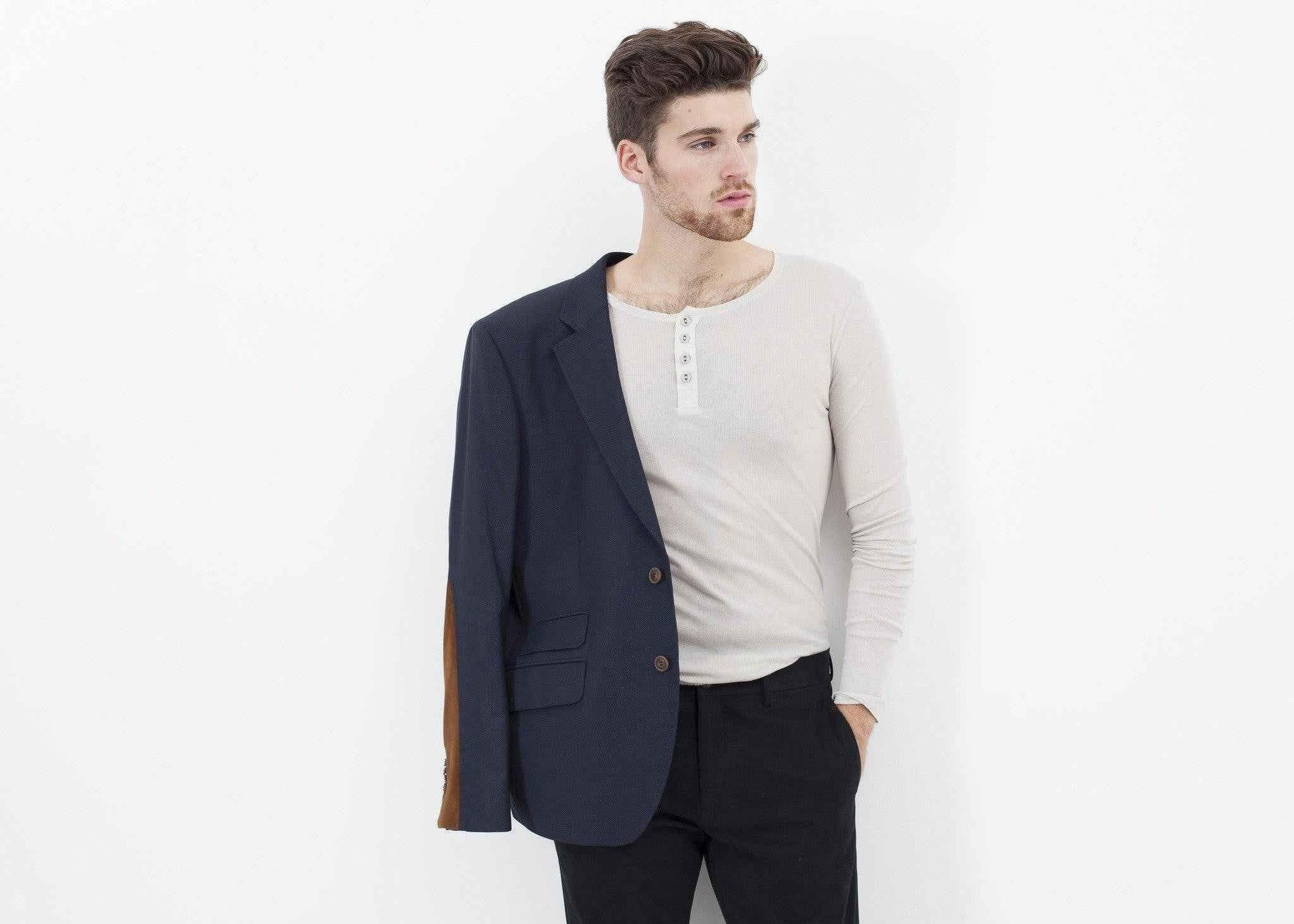 Swift Low Blazer in Navy.