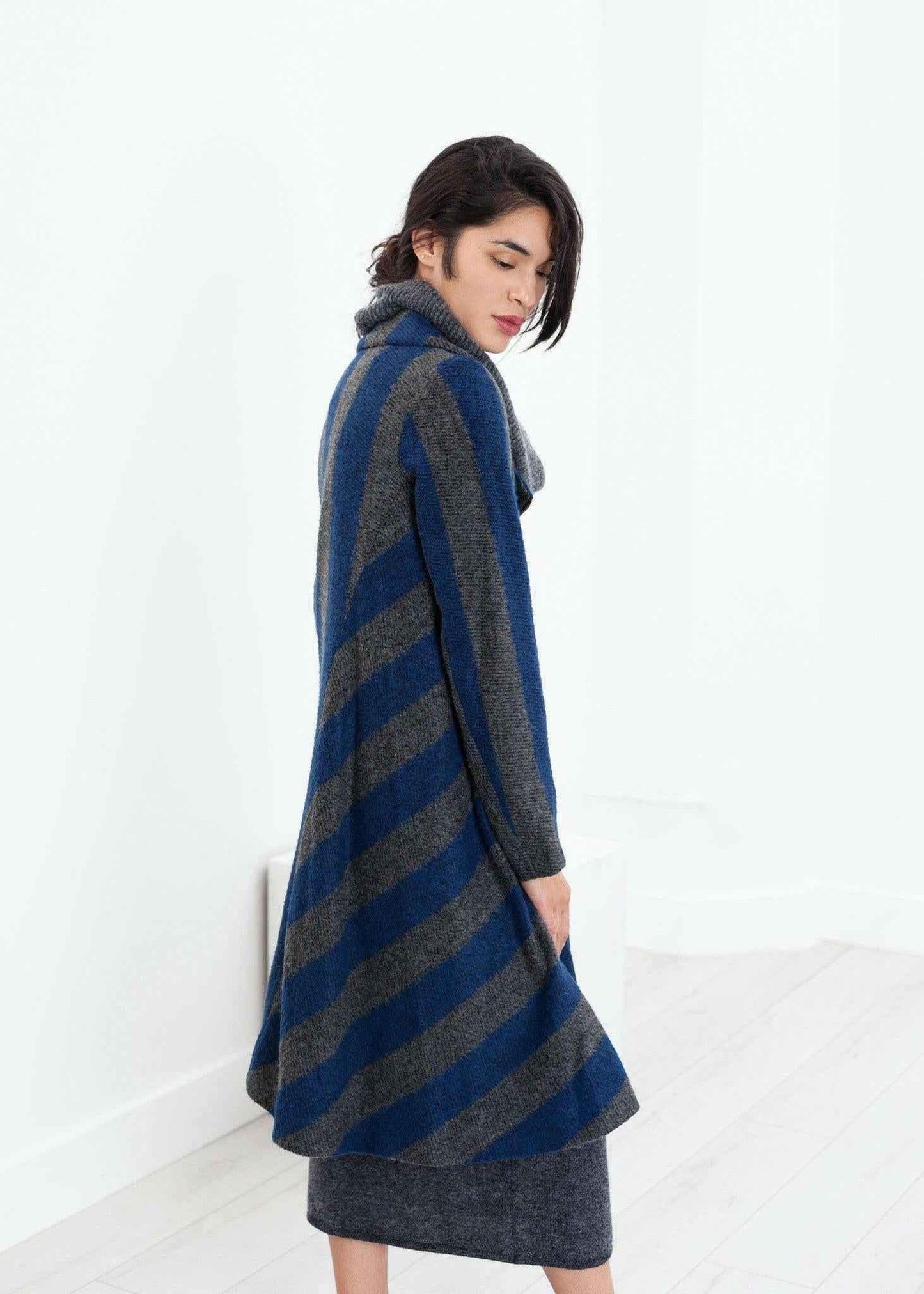 Petale Coat in Silver/Blue.