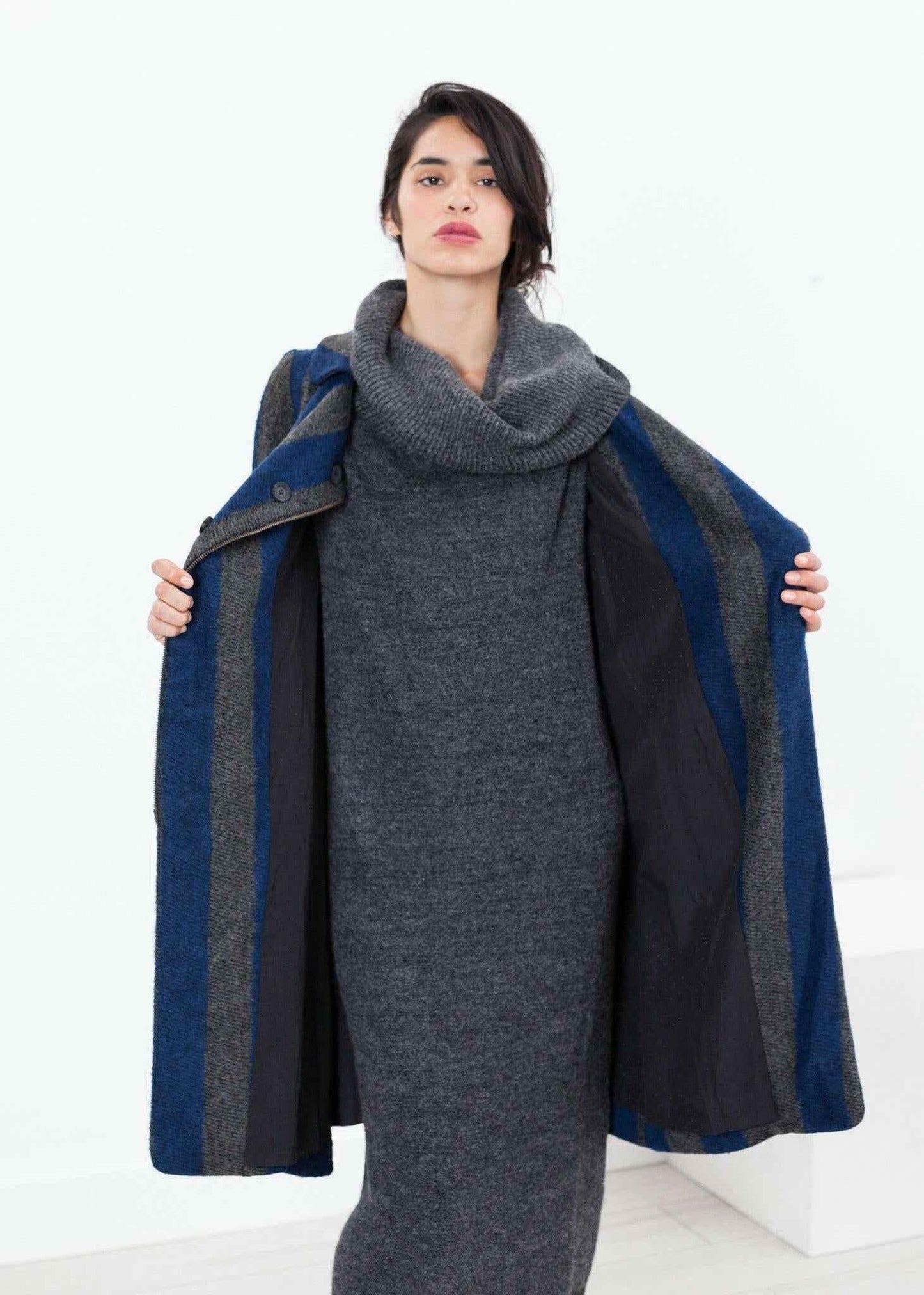 Petale Coat in Silver/Blue.