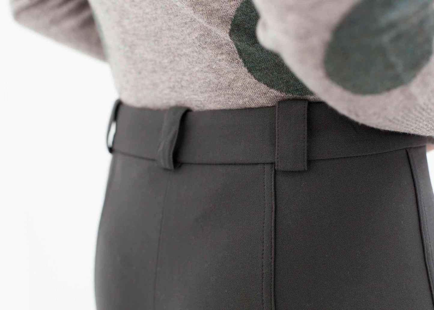Mirco Pant in Stone.