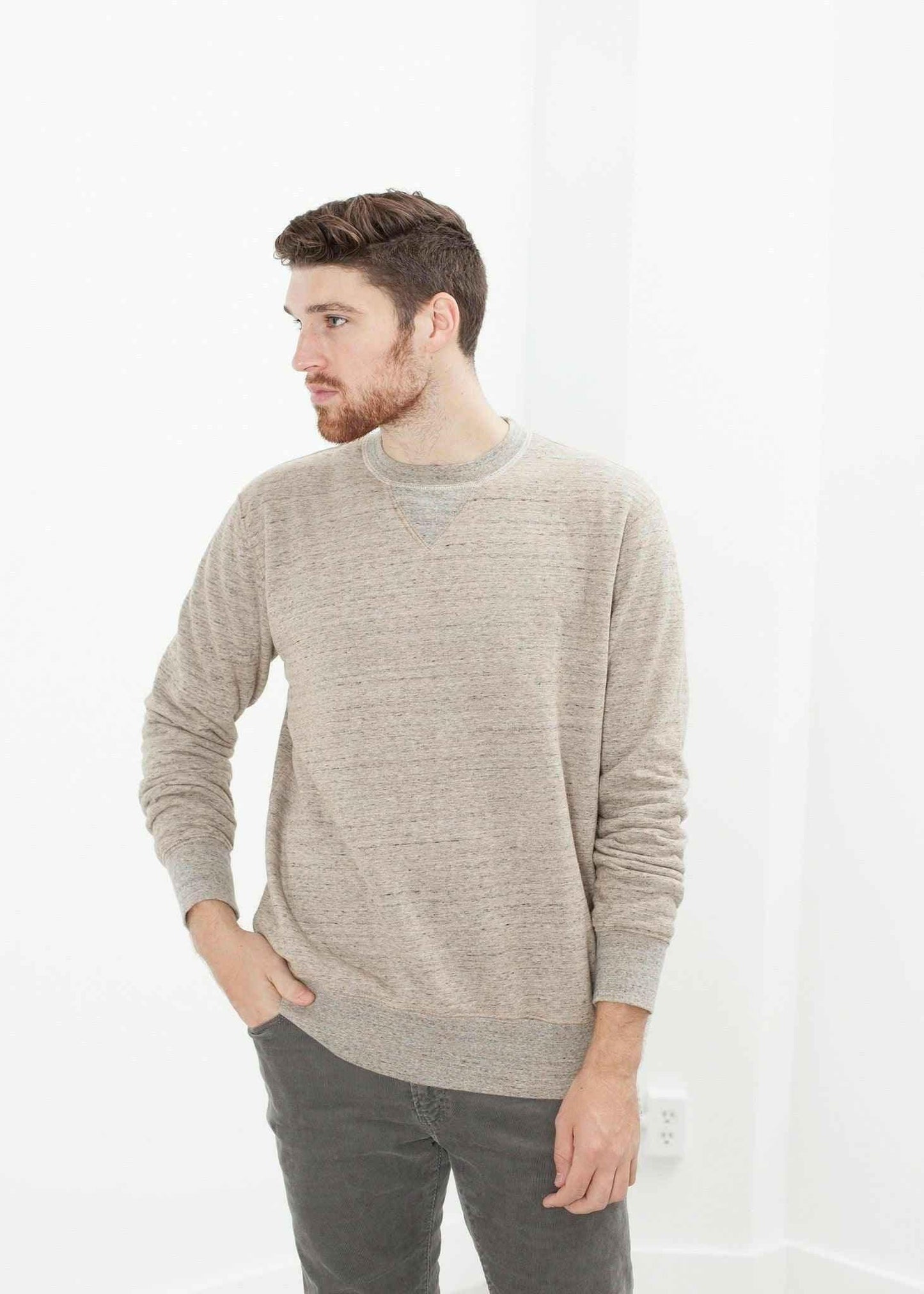 Jeth Sweatshirt in Grey/Rust.