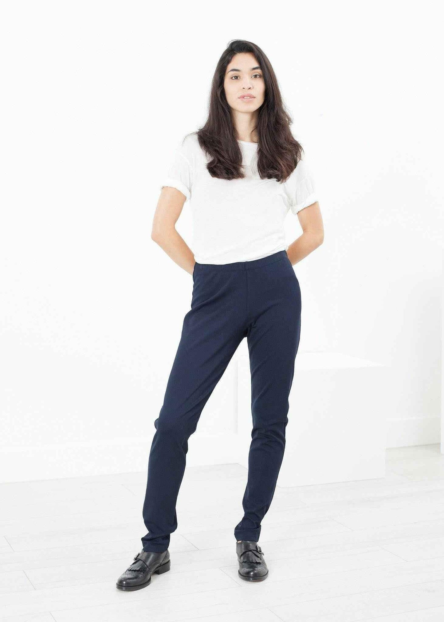 Easy Slim Pant in Navy.
