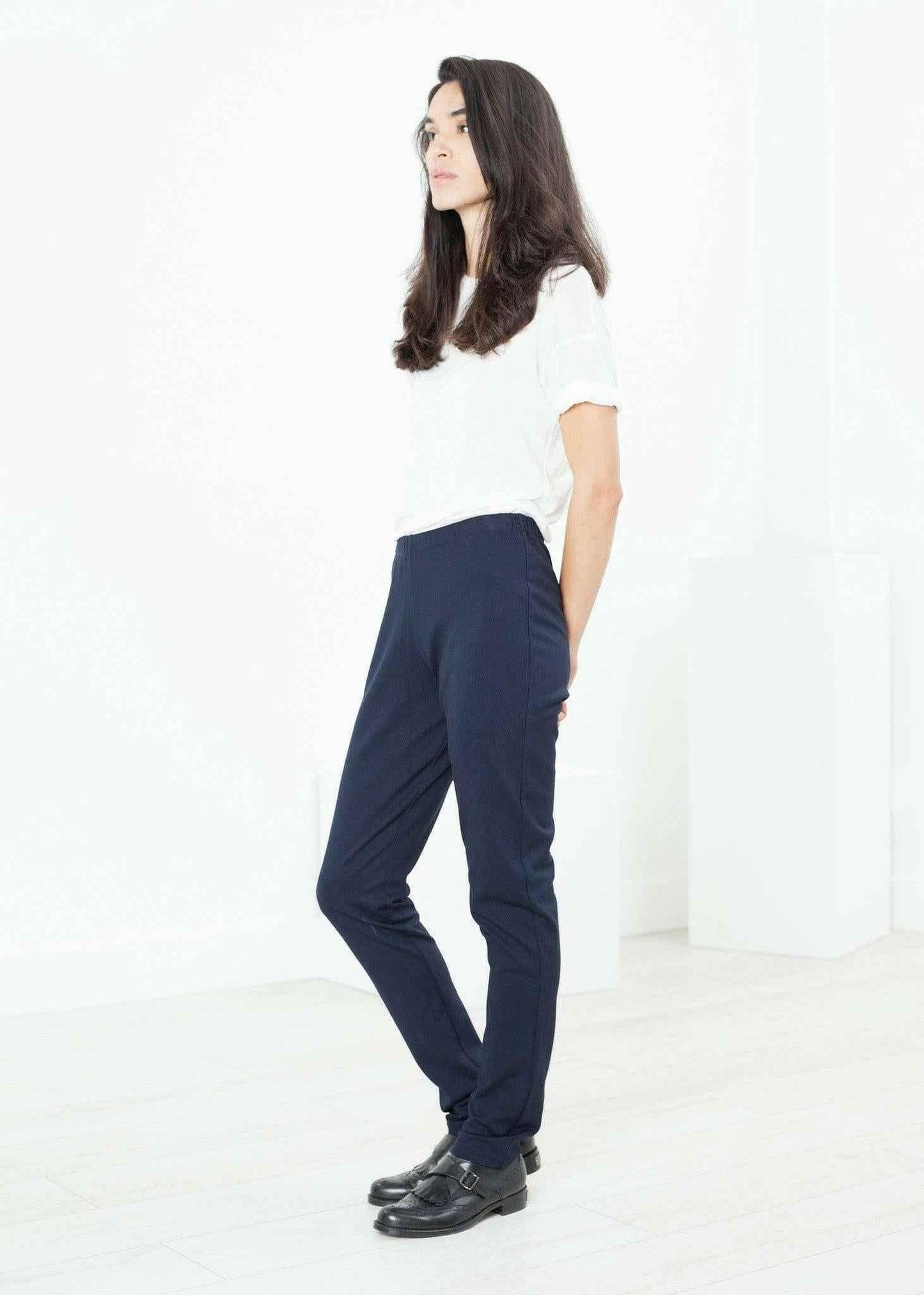 Easy Slim Pant in Navy.