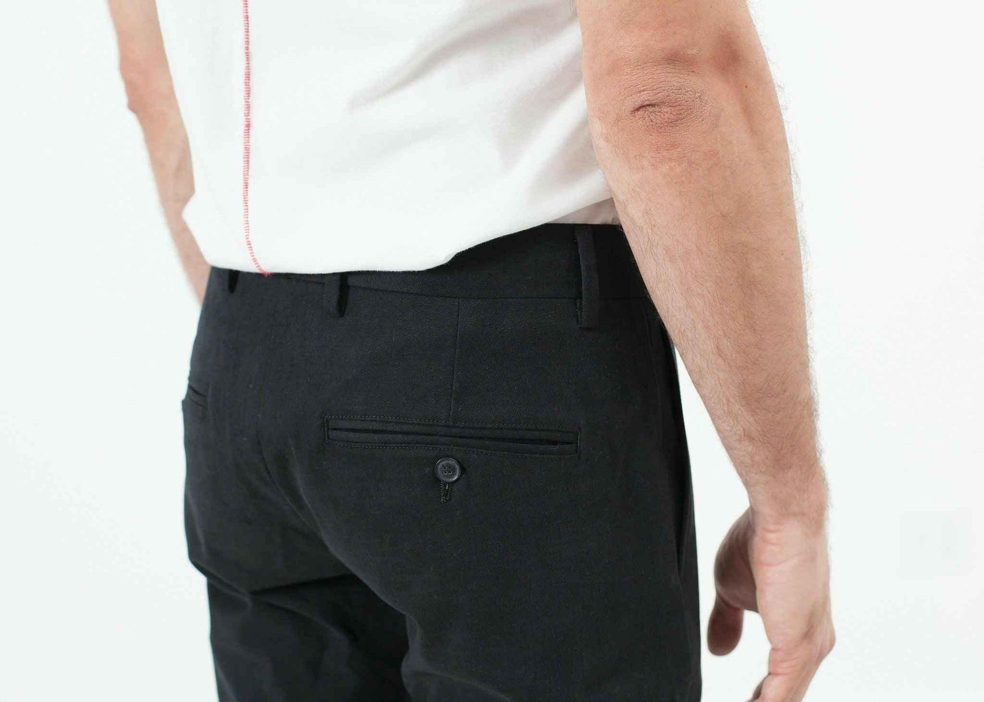 Men's Chino in Black.