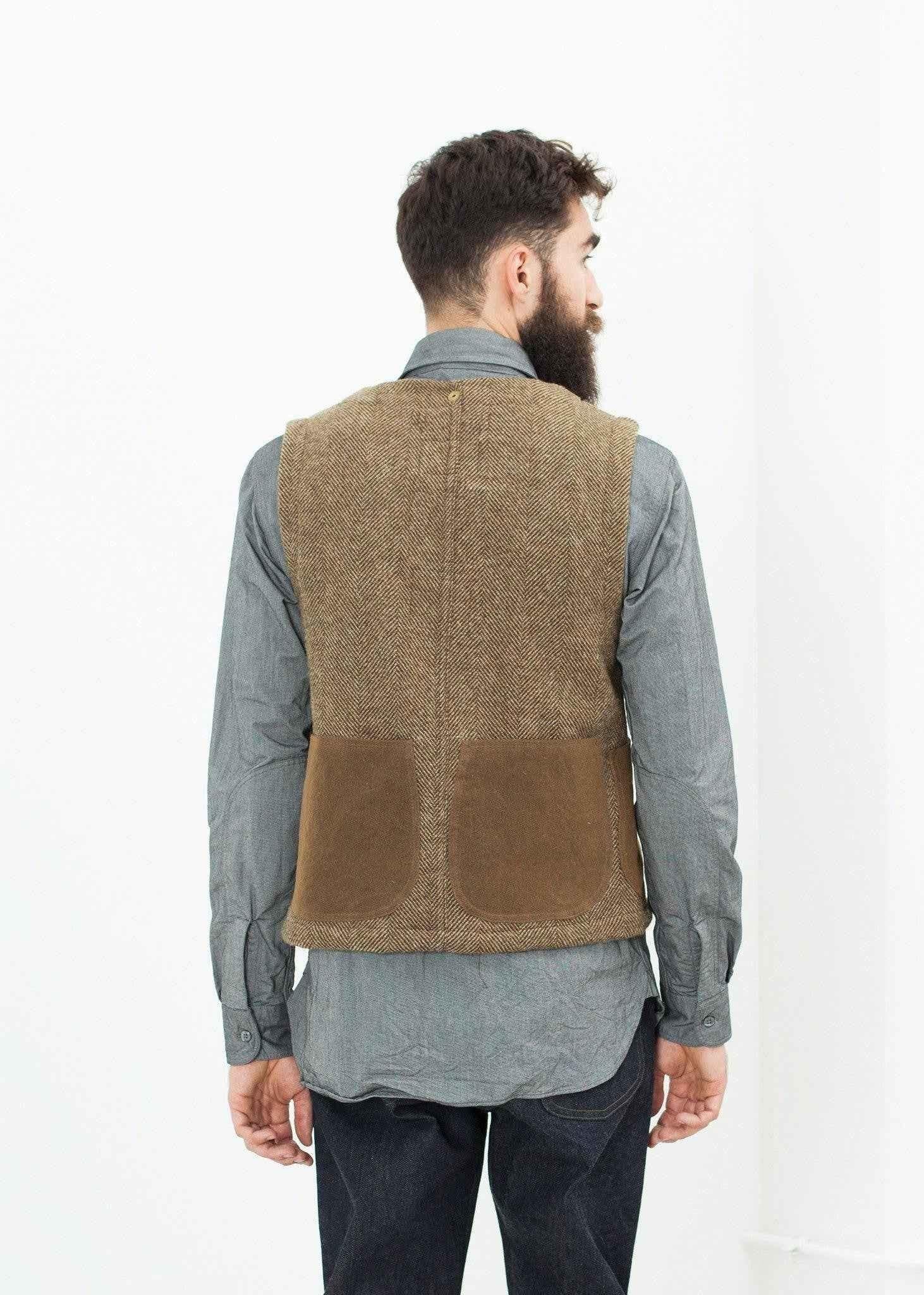 Work Vest in Tan.