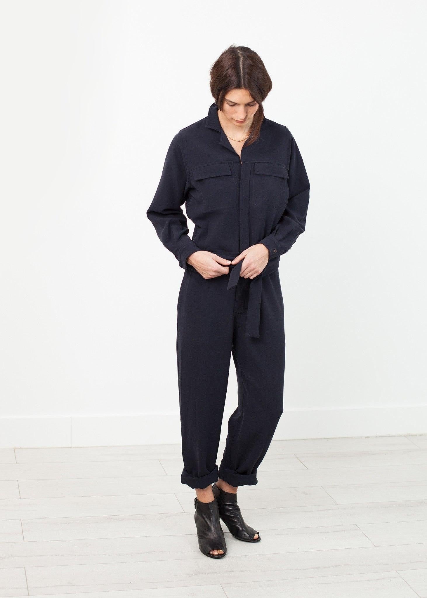 Worker Jumpsuit in Navy.