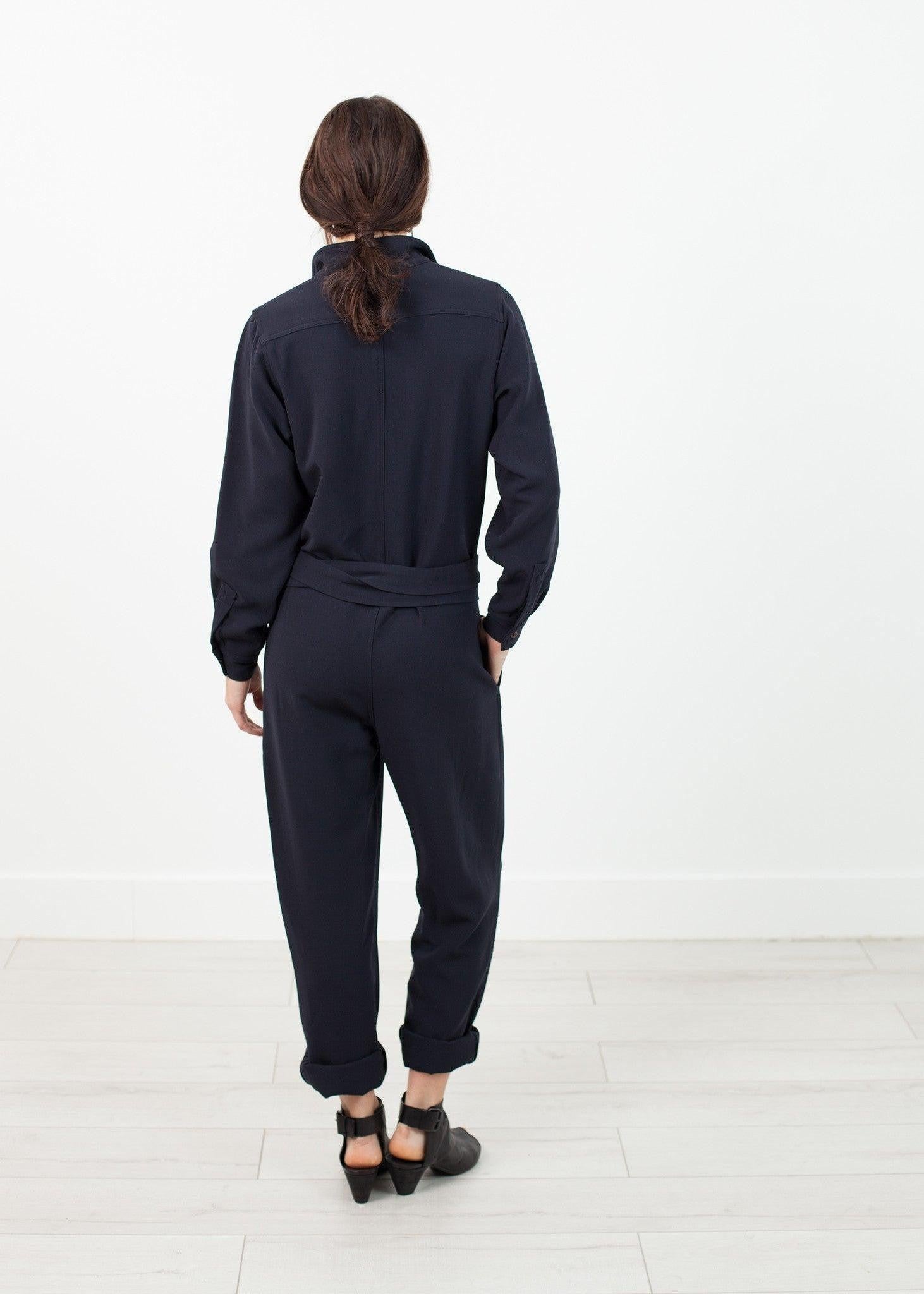 Worker Jumpsuit in Navy.