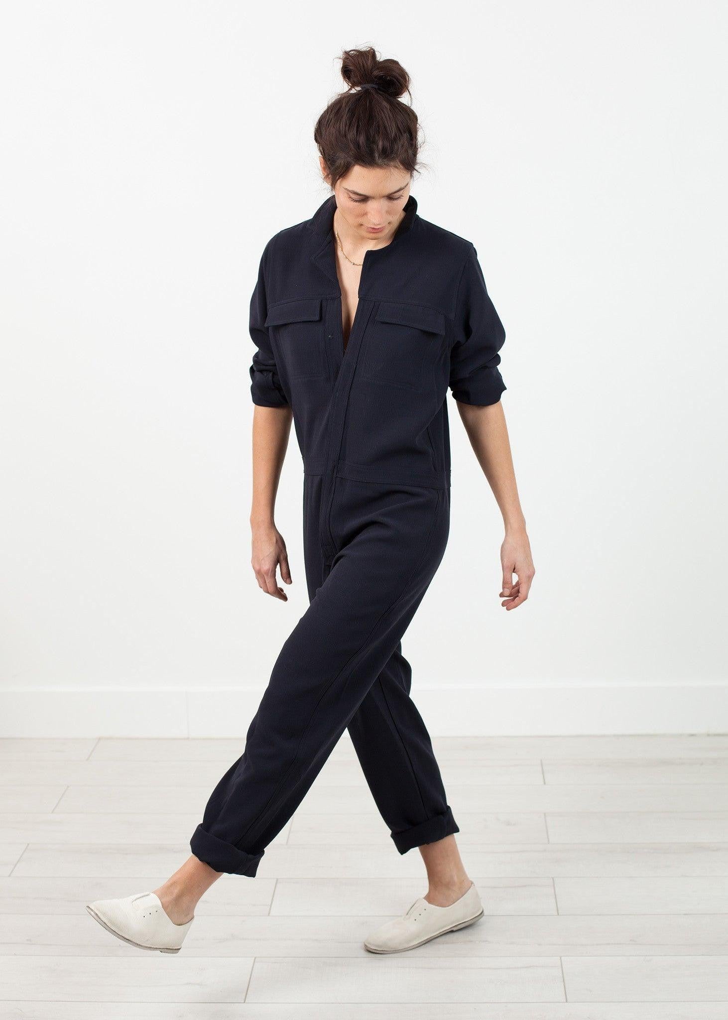 Worker Jumpsuit in Navy.