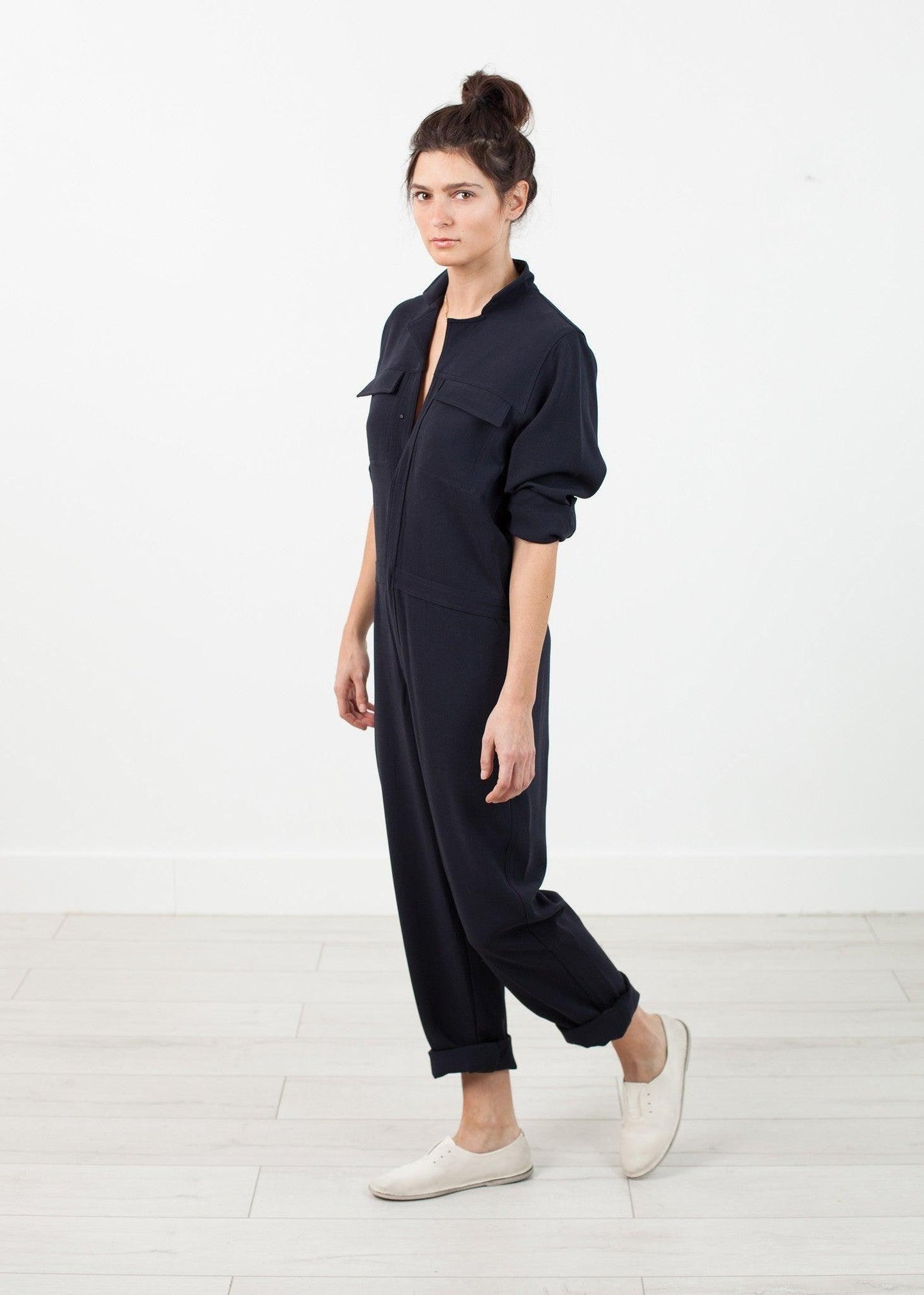 Worker Jumpsuit in Navy.