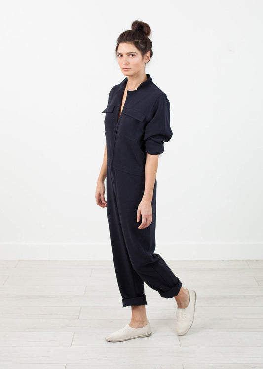 Worker Jumpsuit in Navy.