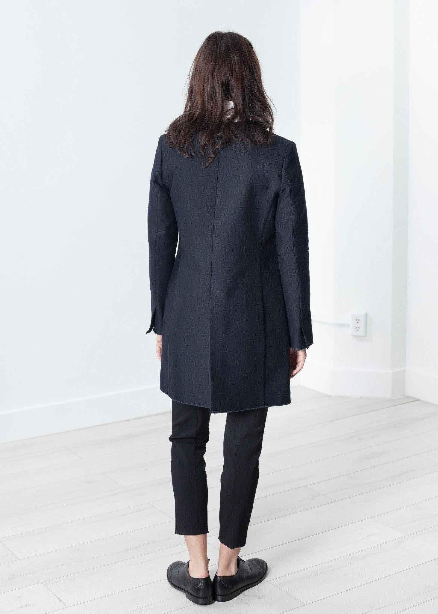 Tessuto Jacket in Navy.