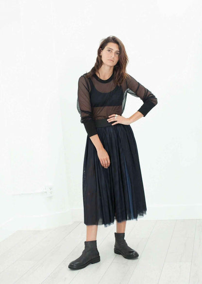 Net Panel Skirt.