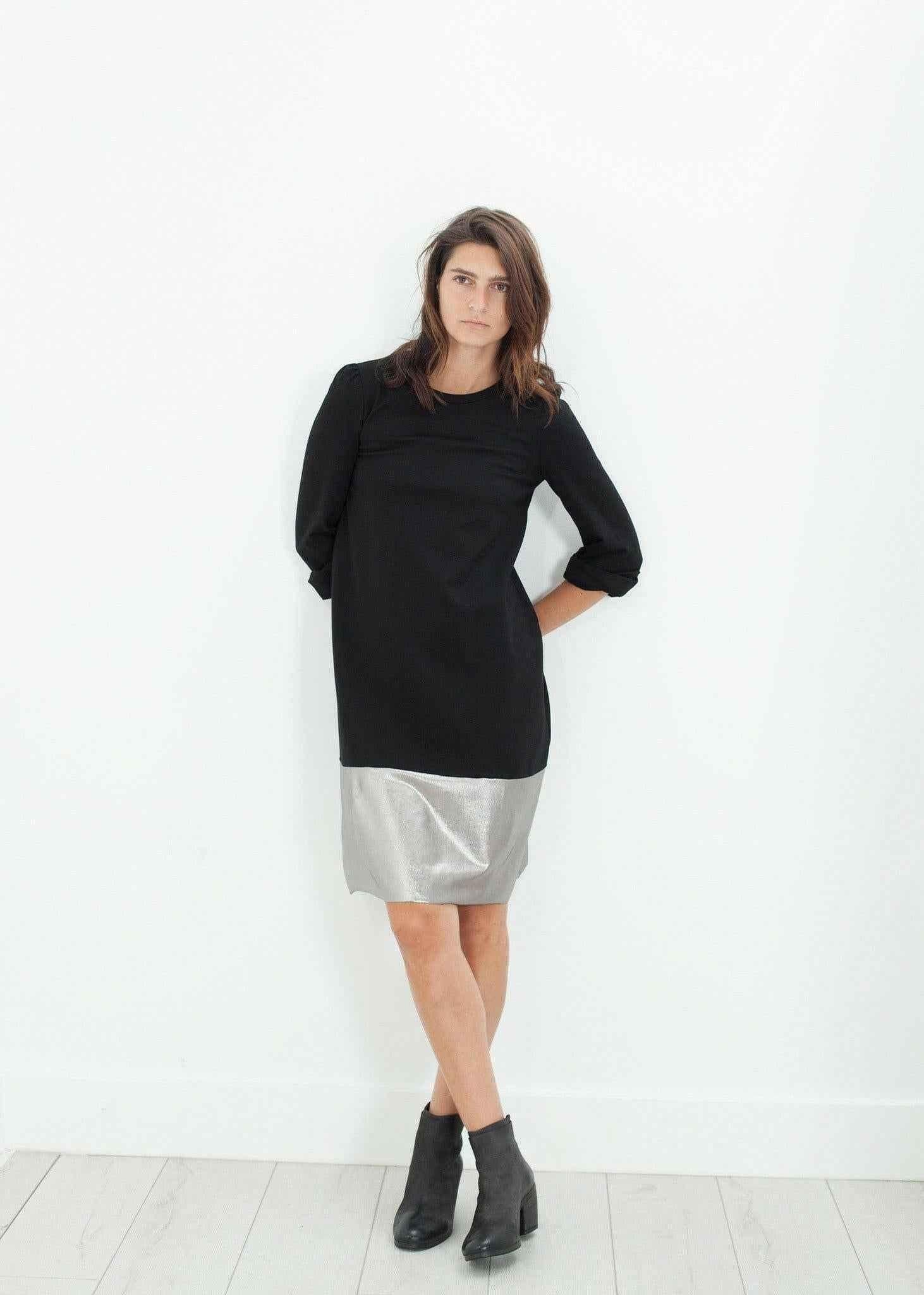 Border Dress in Black/Silver.