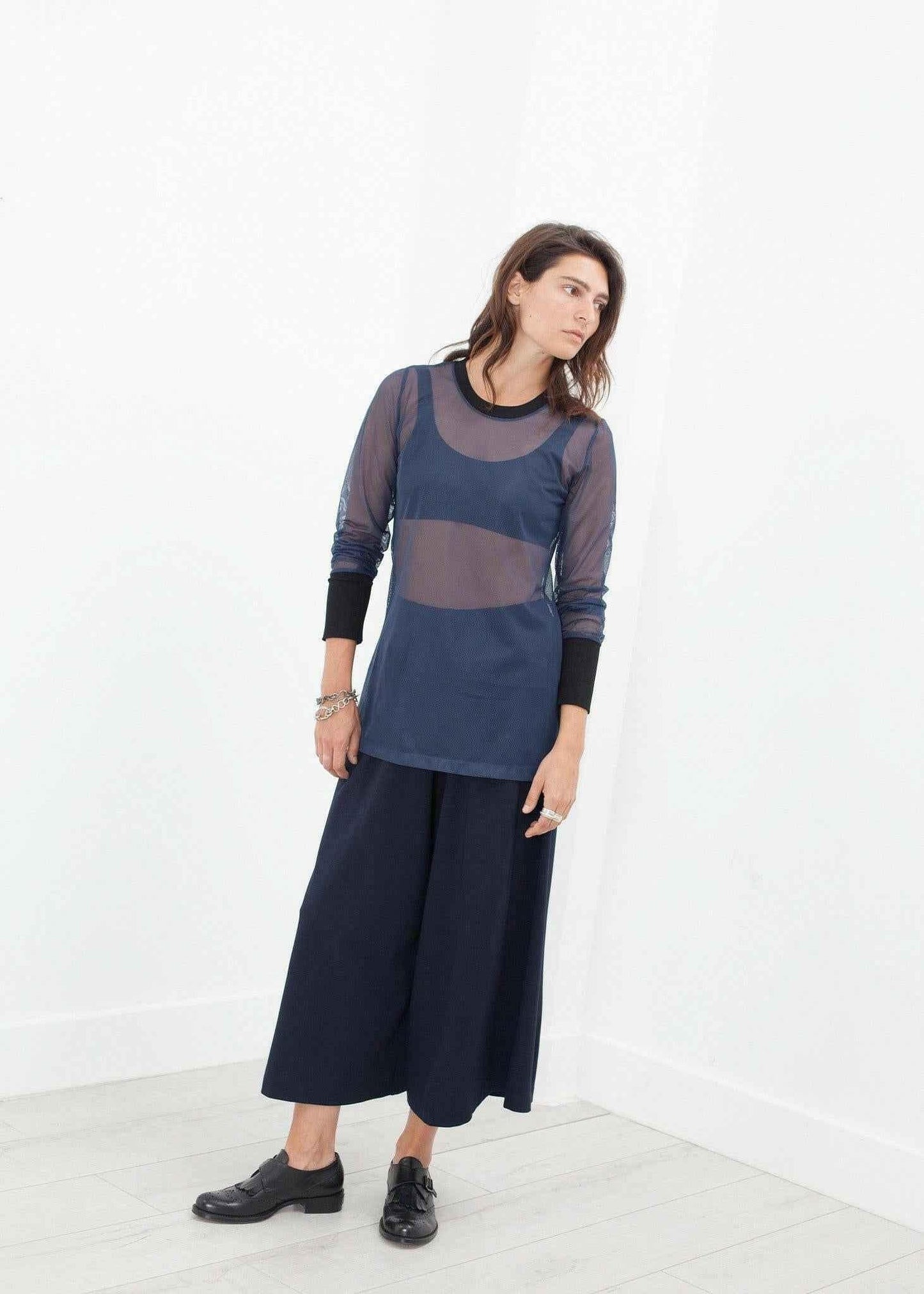 Cuffed Mesh Tee in Navy/Black.